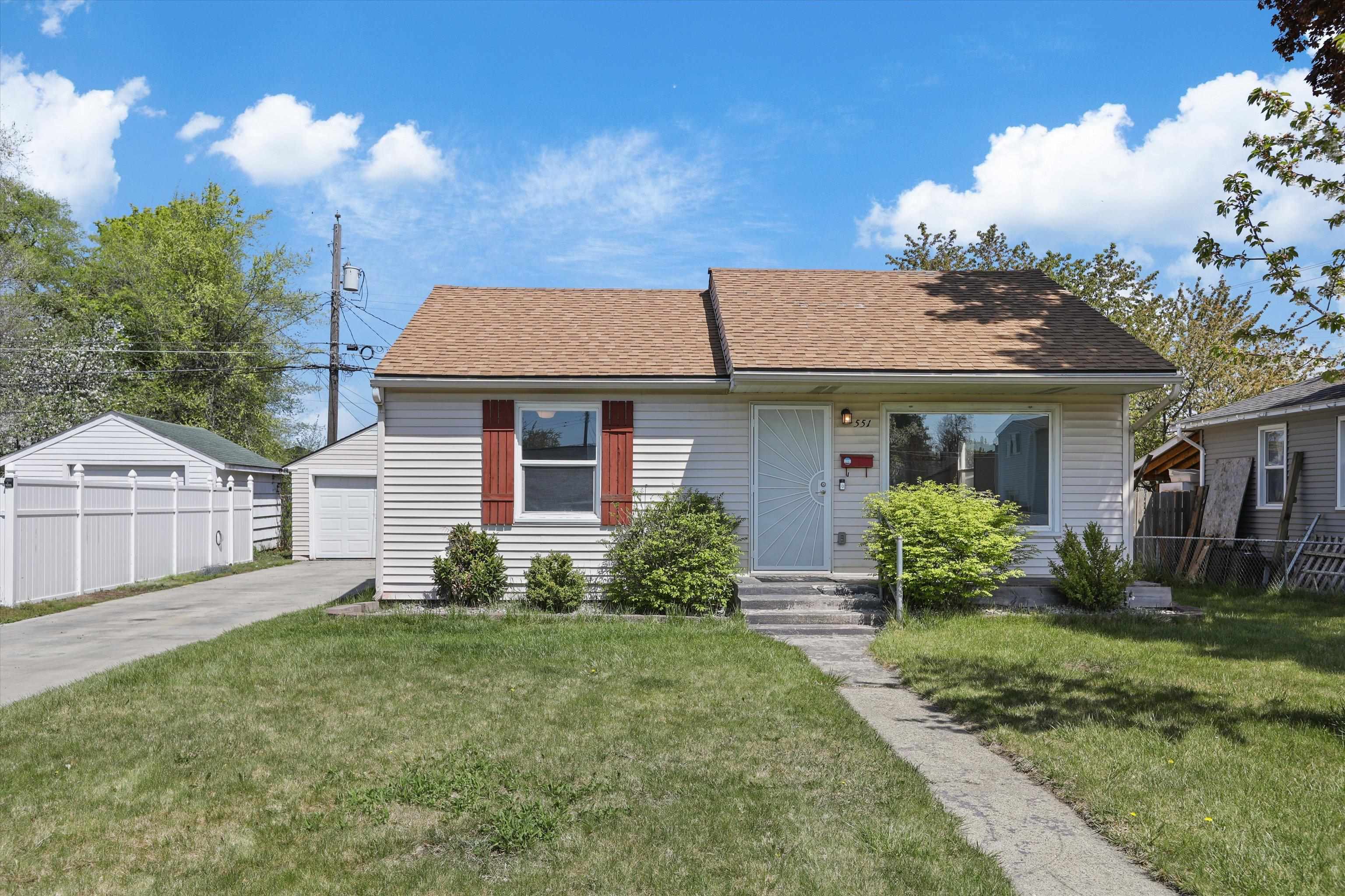 Property Photo: 551 E Nebraska Ave WA 99208