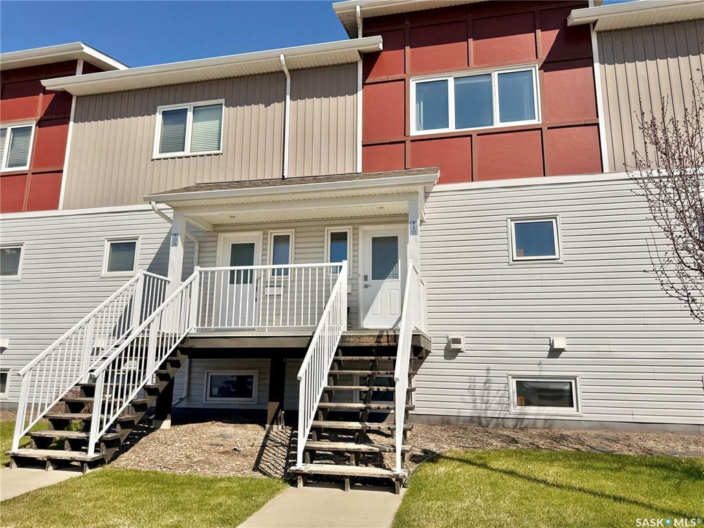 Property Photo: 225 Hassard Close 110 SK S7L 2W8