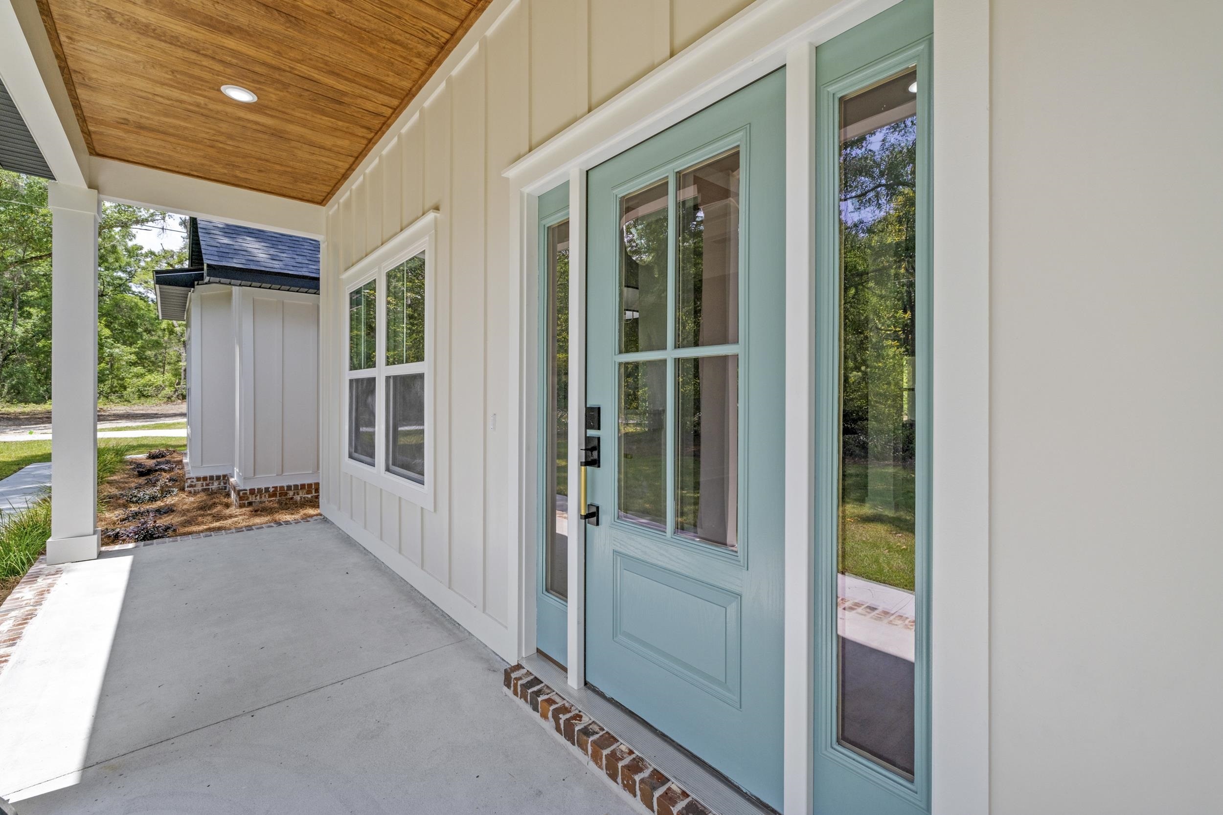 Property Photo: 5887 Williams Road FL 32311