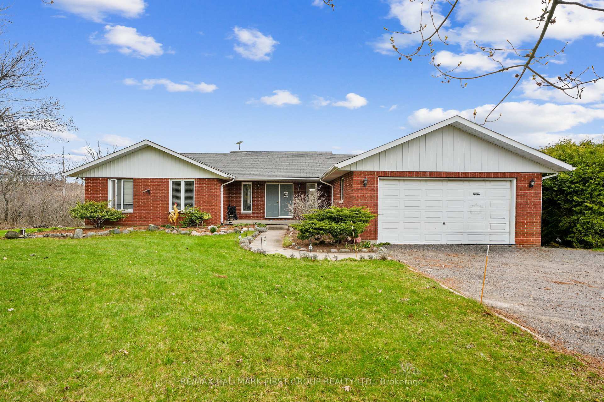 Property Photo: 165 South Burns Road ON K0K 1C0