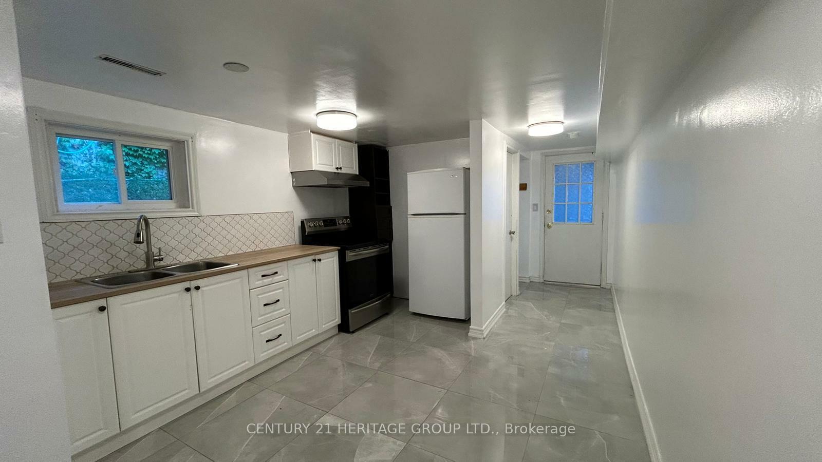 Property Photo: 627 Red Deer Street B ON L3Y 3A4