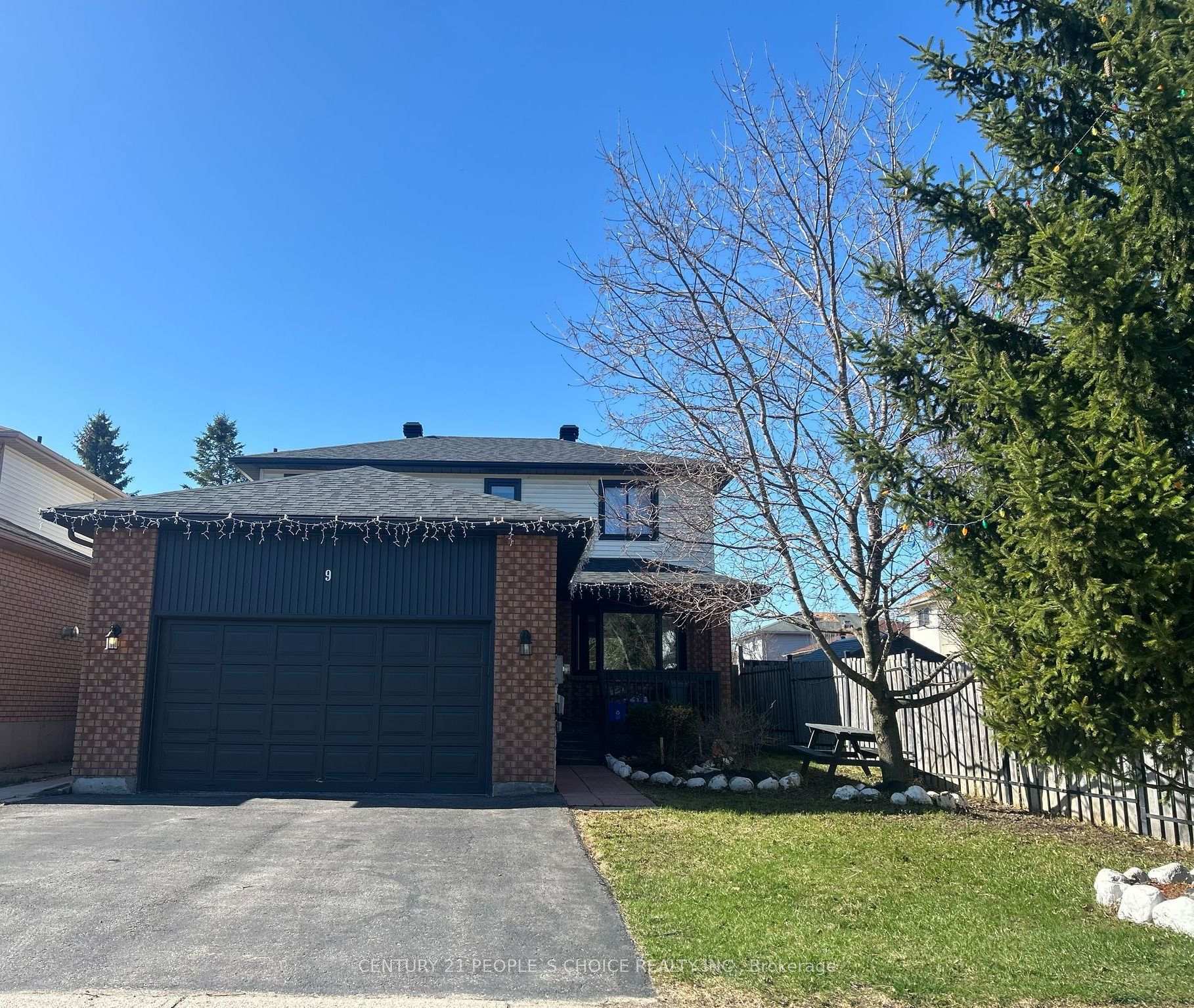 Property Photo: 9 Rosenfeld Drive ON L4M 5X3