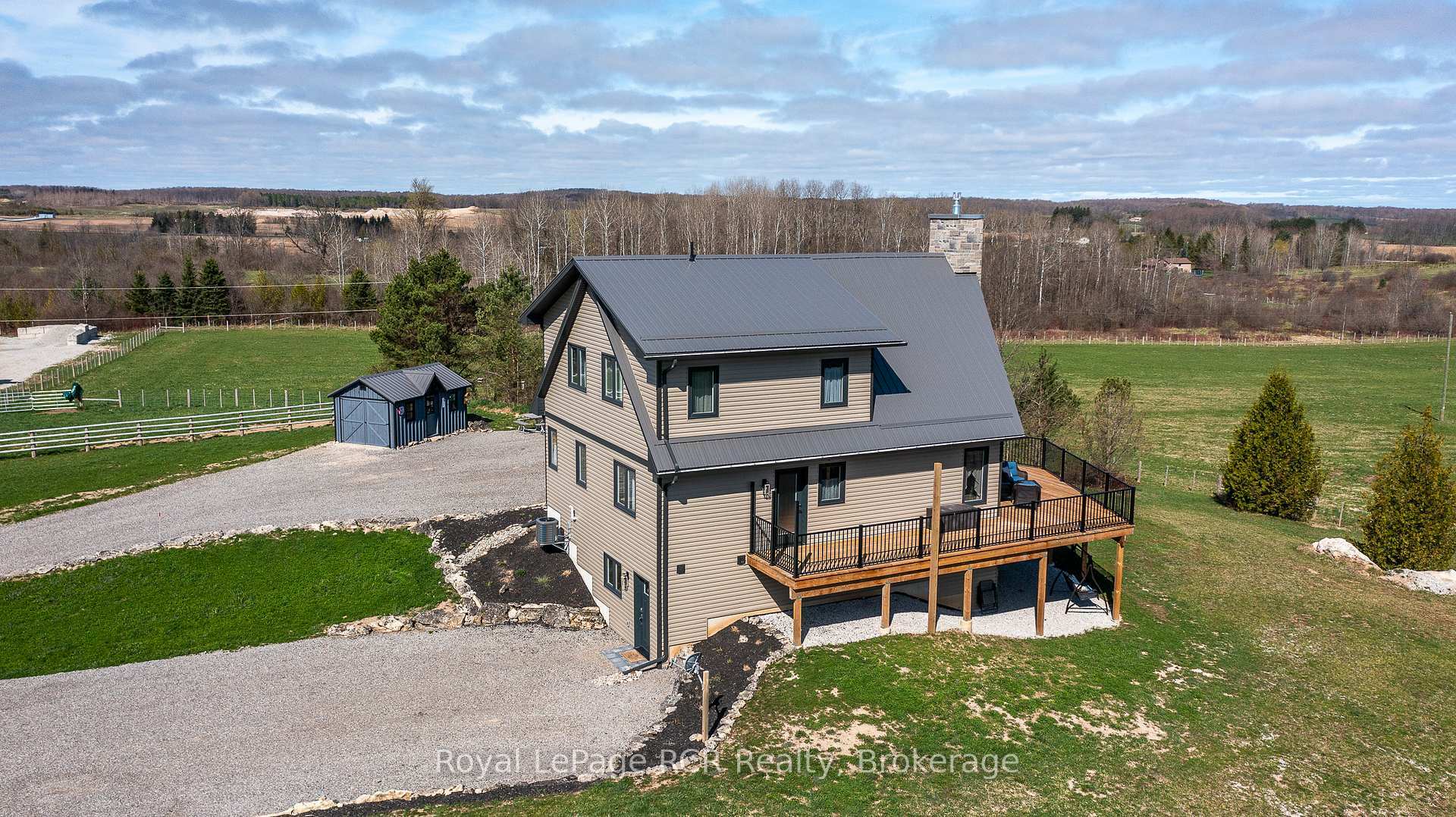 Property Photo: 742654 Sideroad 4B Side Road ON N0H 1G0