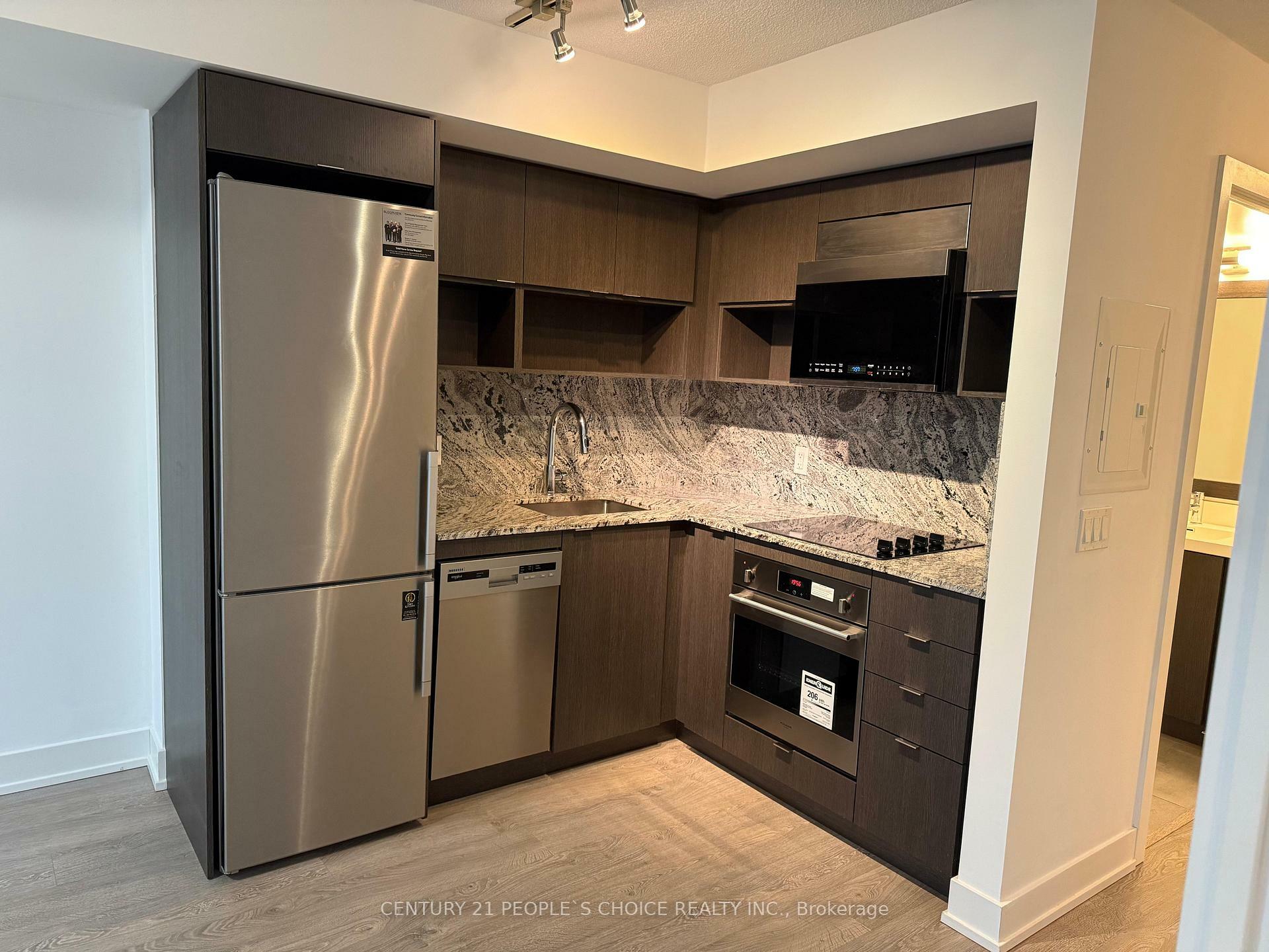Photo de la propriété: 9 Mabelle Avenue 1421 ON M9A 0E1