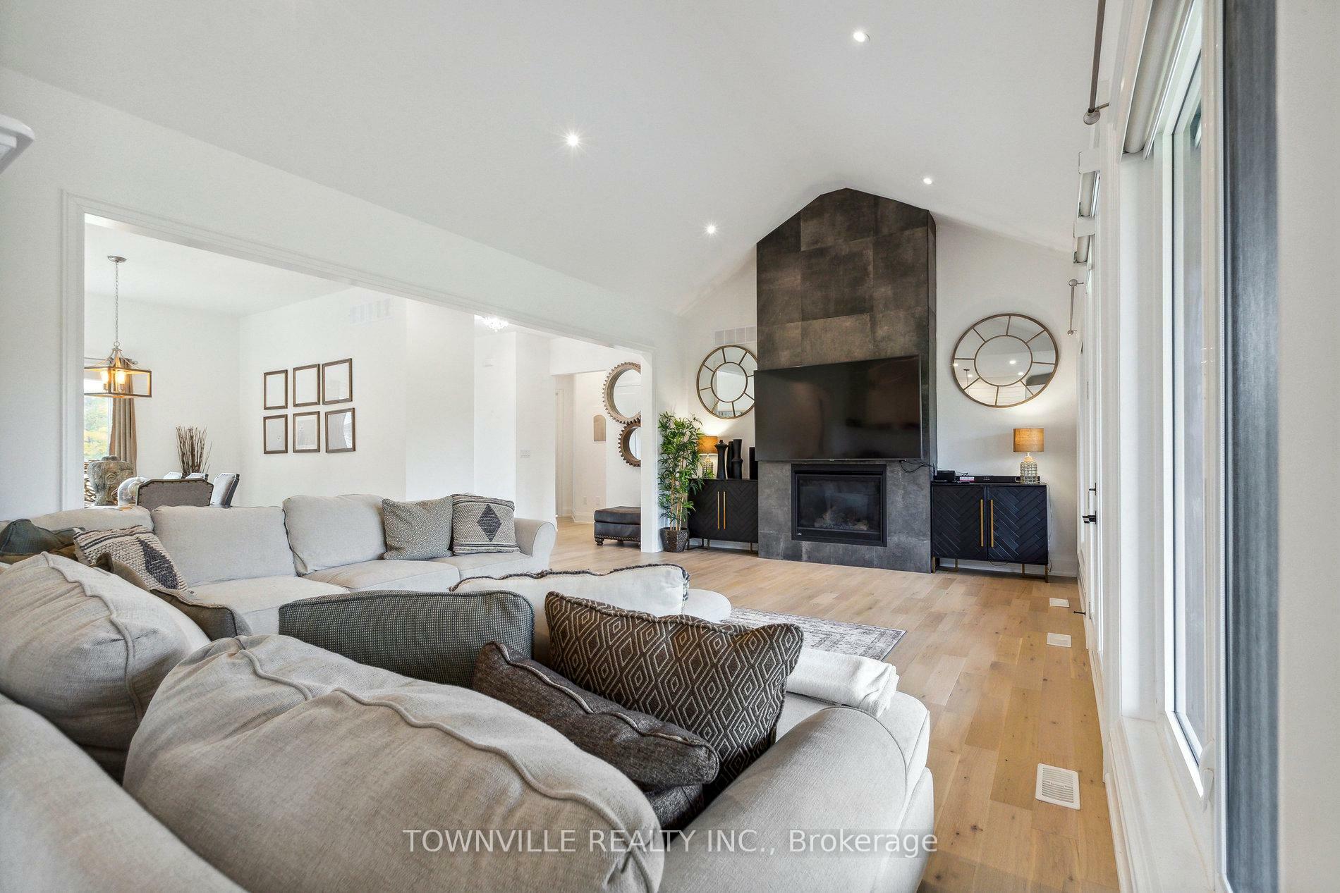 Property Photo: 9042 Sideroad 10 N/A ON L7J 2L8