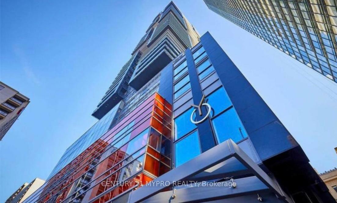 Photo de la propriété: 7 Grenville Street 902 ON M4Y 1A1