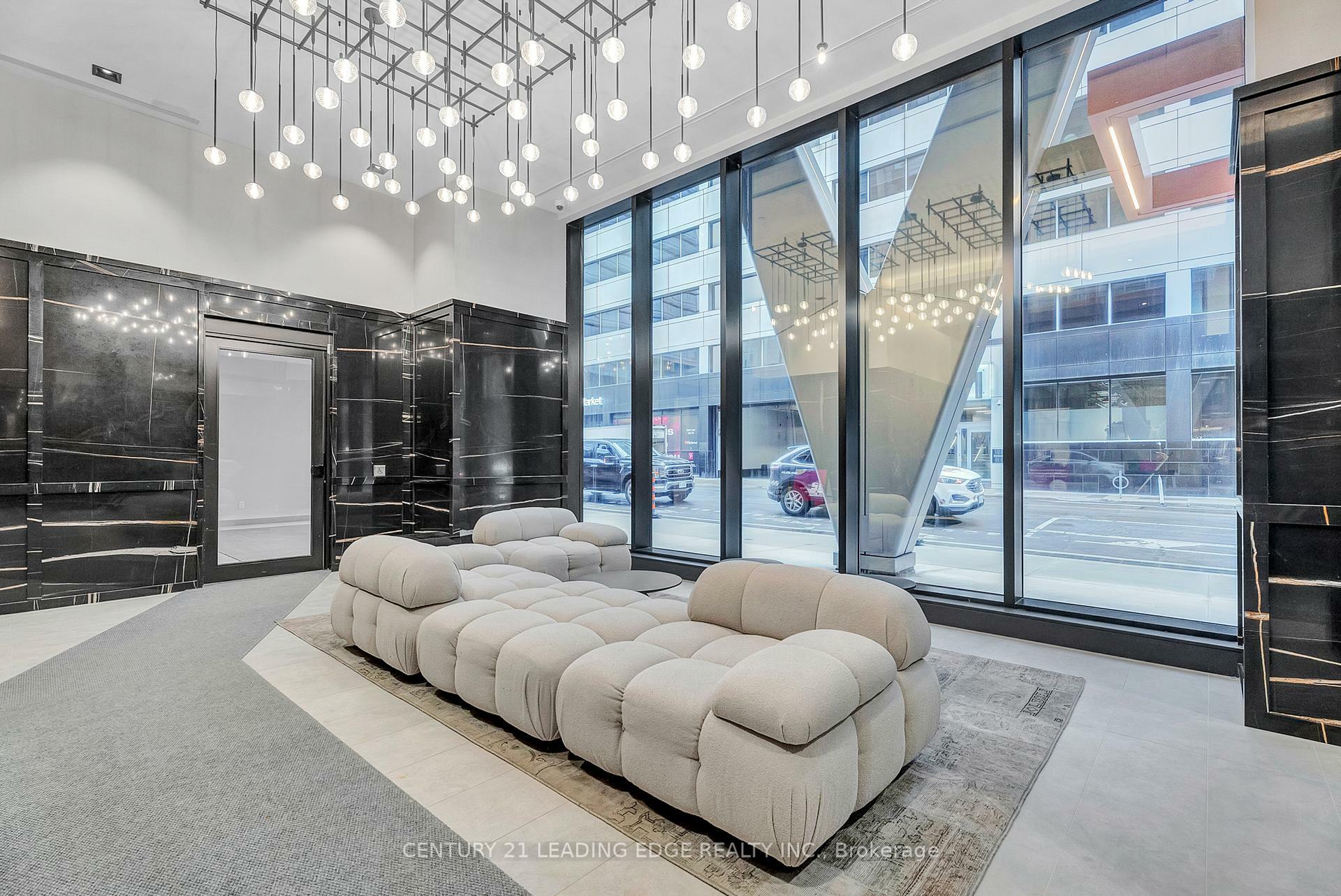 Property Photo: 108 Peter Street 506 ON M5V 0W2