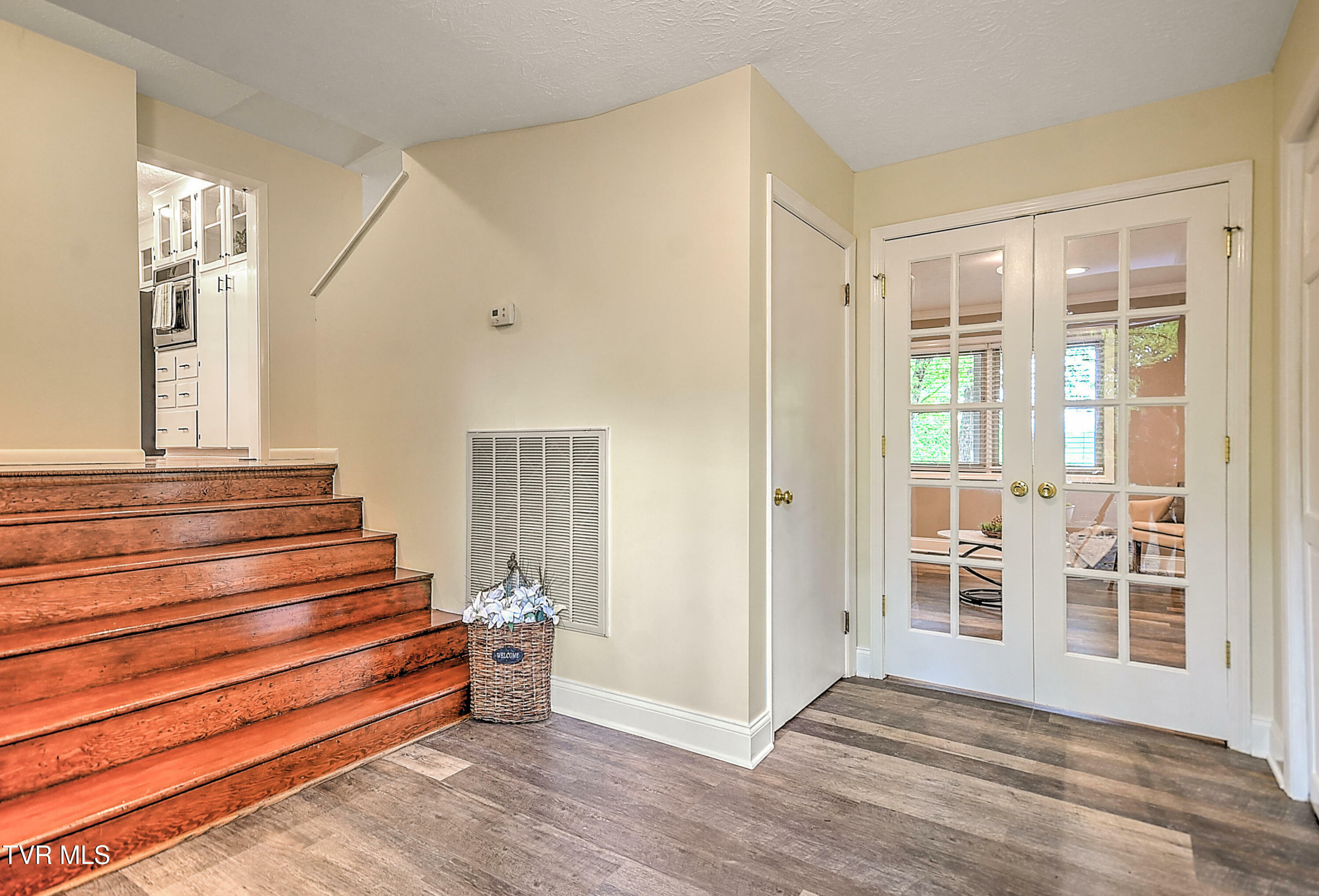 Property Photo: 124 Skyline Drive TN 37620