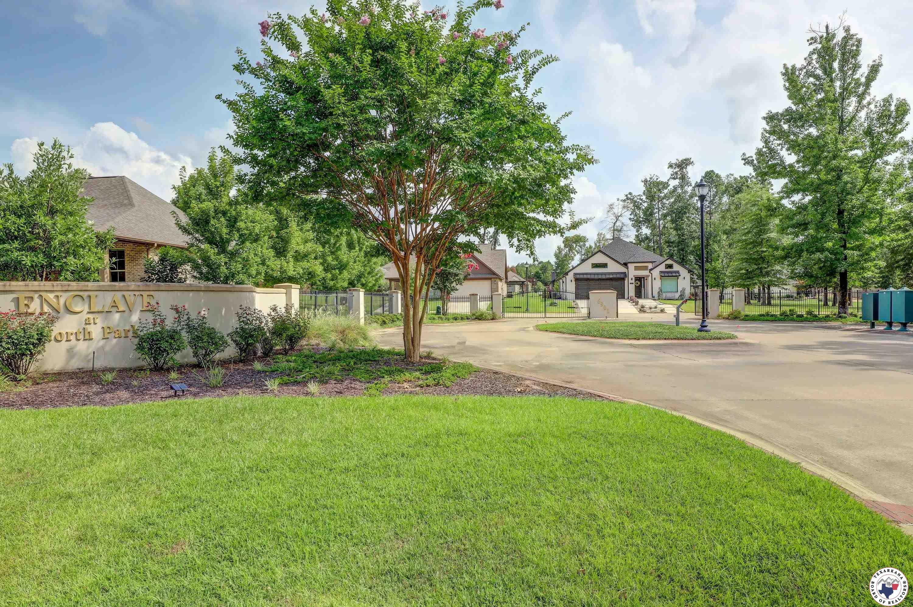Property Photo: 30 Enclave Circle TX 75503