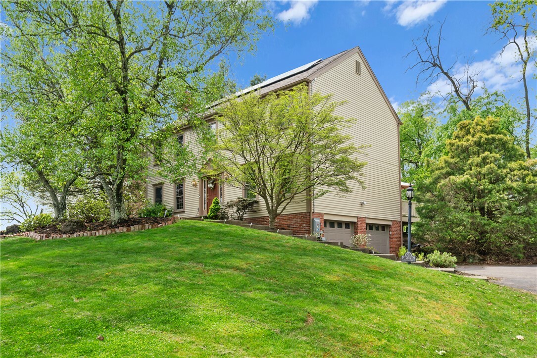 Property Photo: 204 Saint Charles Pl PA 15215