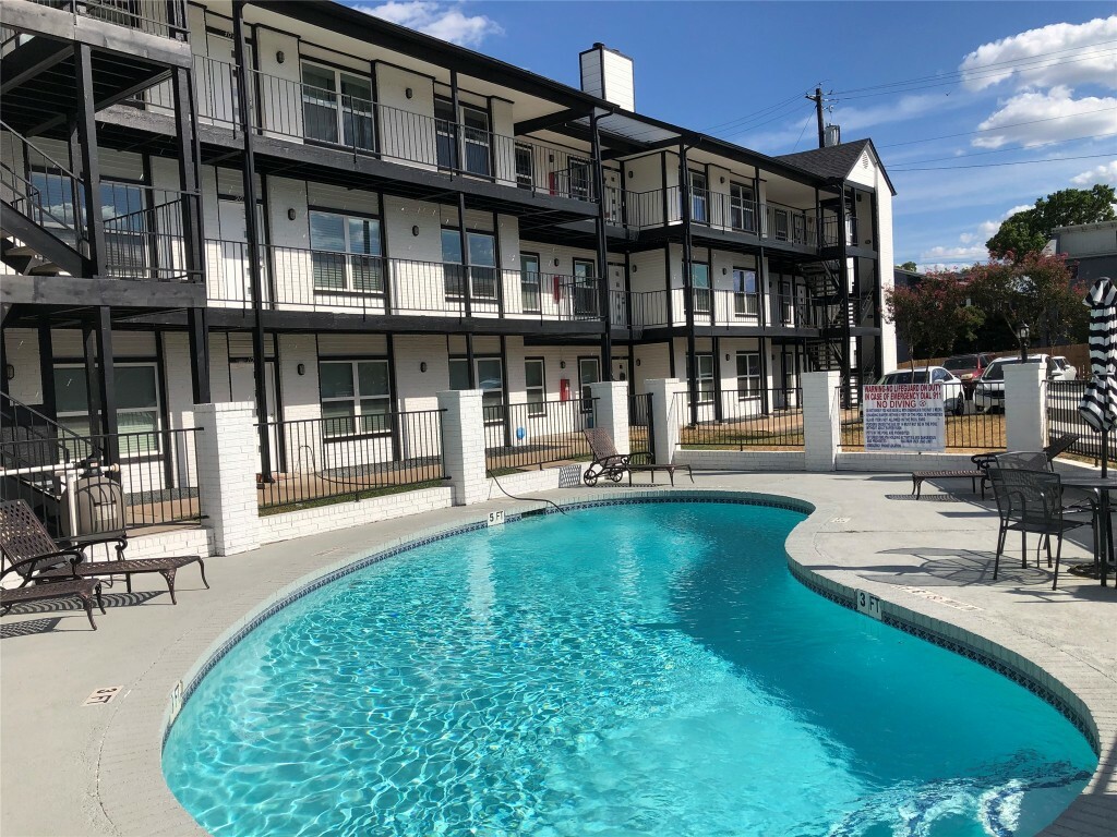 Property Photo: 6409 Burns Street 306 TX 78752
