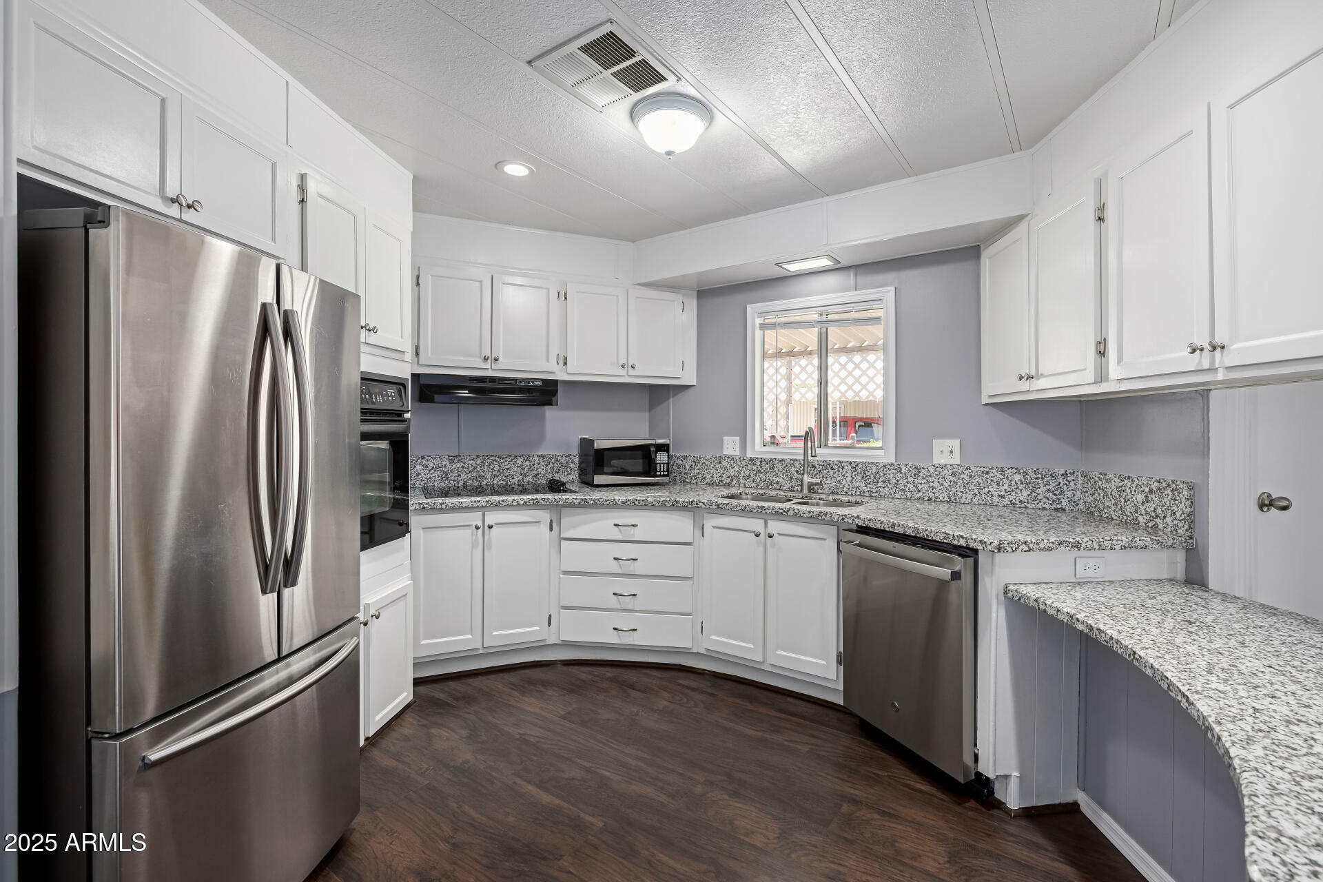 Property Photo: 1654 S 77th Street AZ 85209