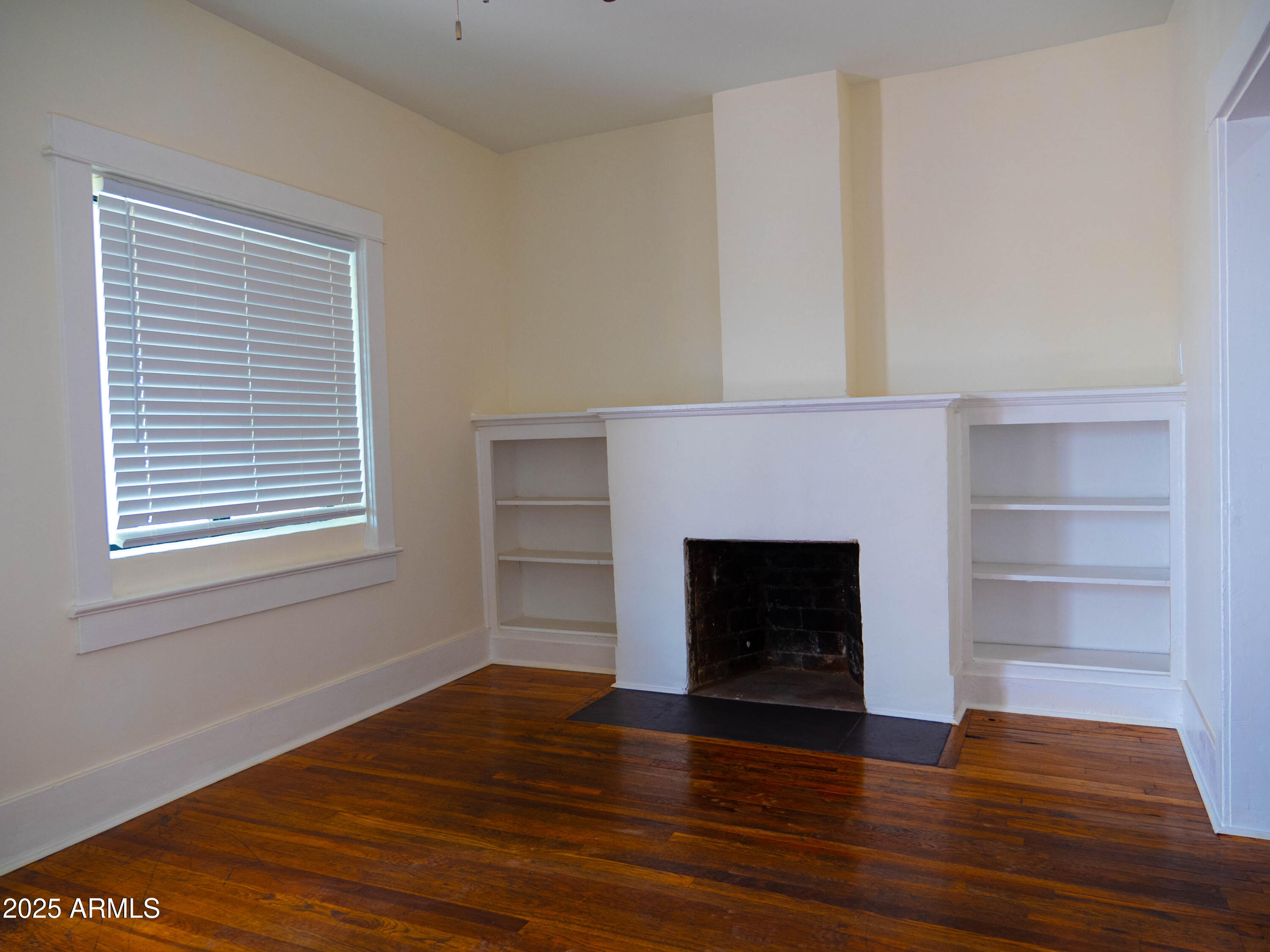 Property Photo:  1145 E Portland Street  AZ 85006 
