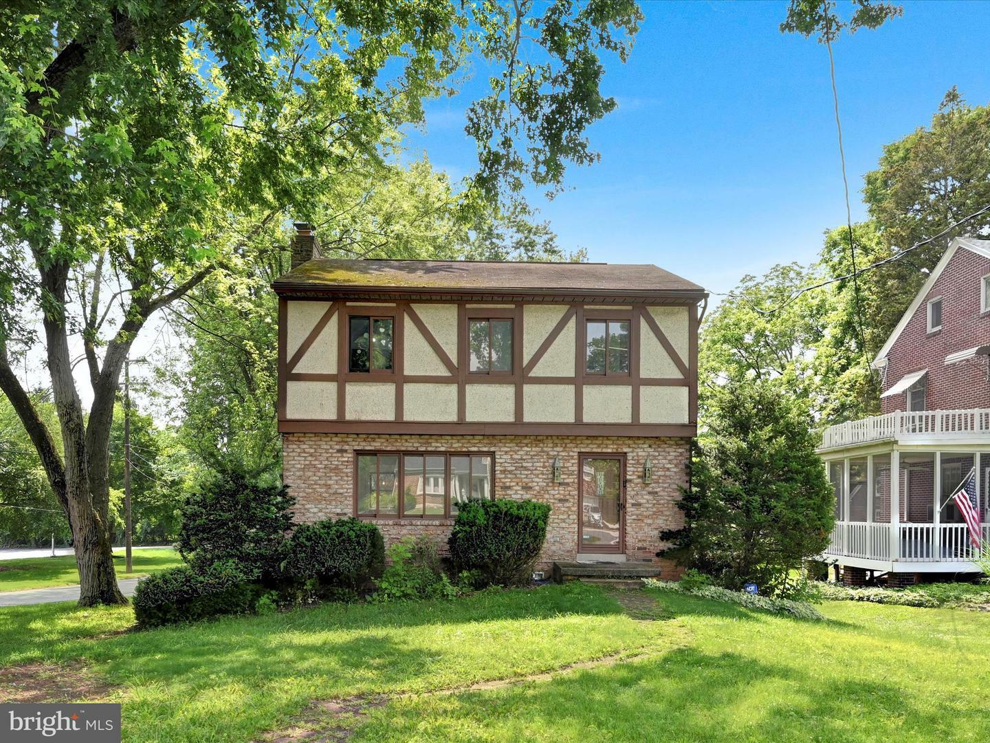 Property Photo:  3400 Reading Crest Avenue  PA 19605 