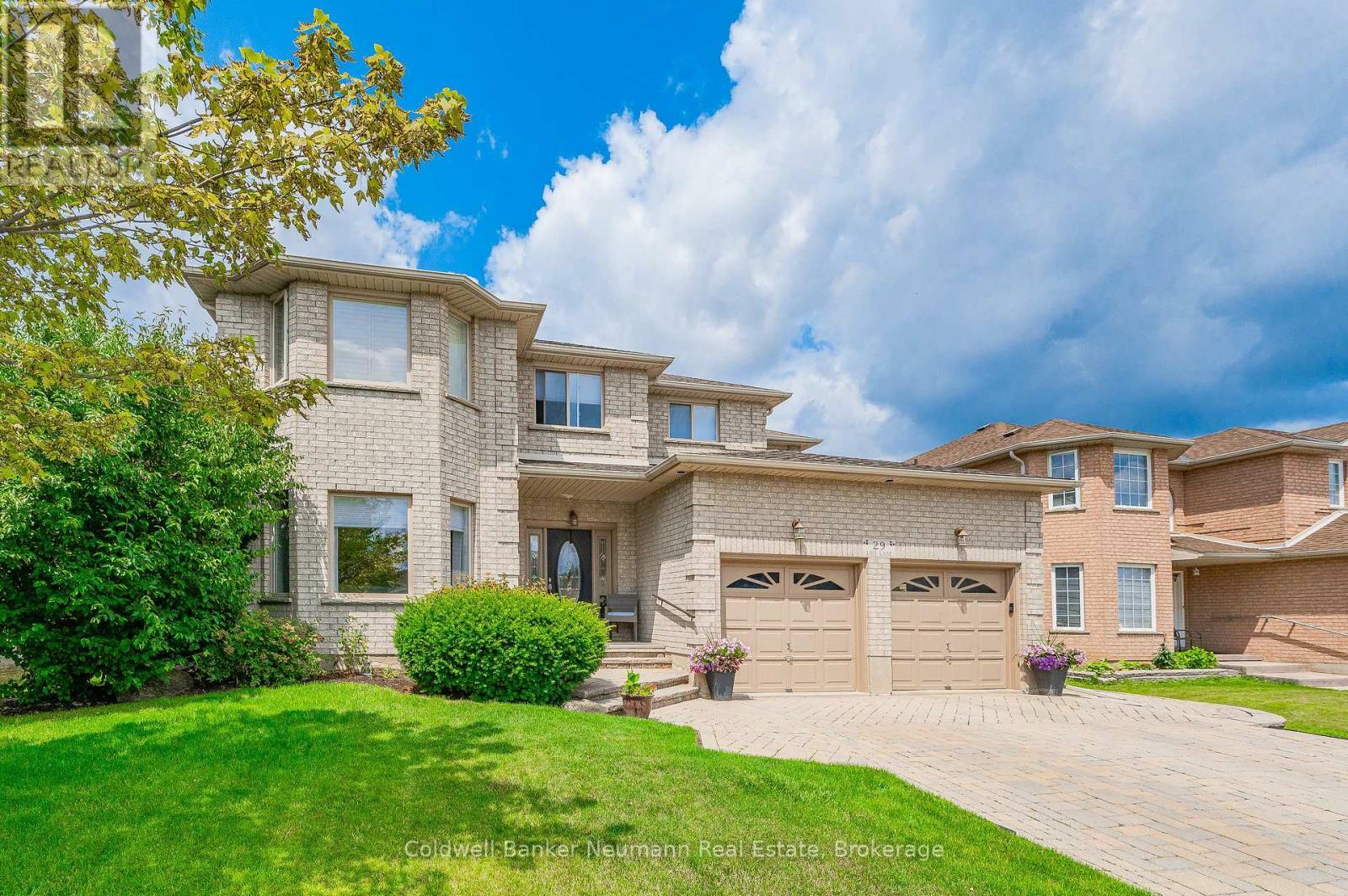 Property Photo:  29 Lois Lane  ON N1K 1W5 