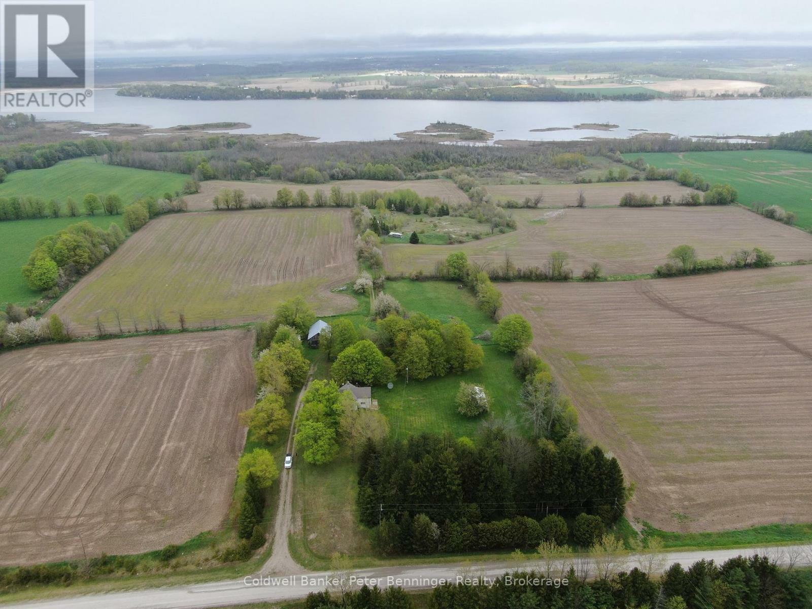 Property Photo:  252 5 Sideroad North  ON N0H 2C5 