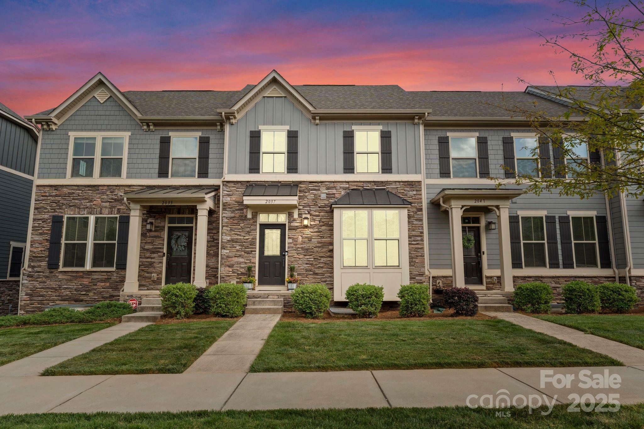 Property Photo: 2037 Birchside Drive NC 28205