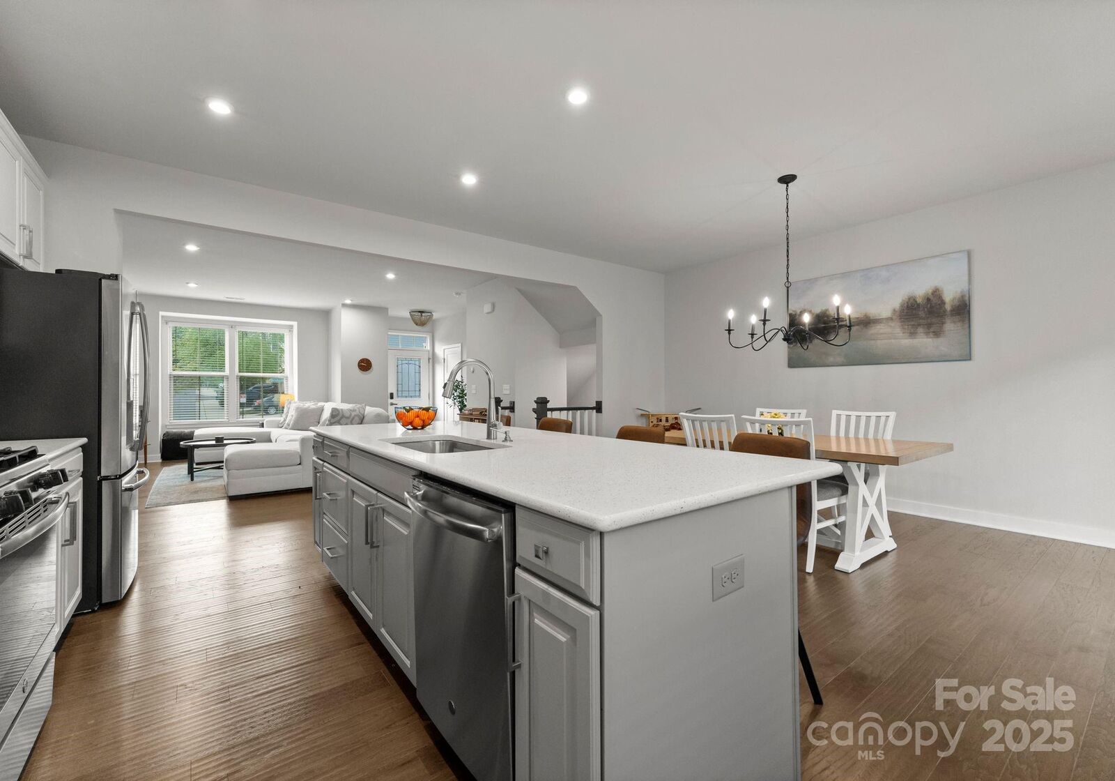 Property Photo:  2037 Birchside Drive  NC 28205 