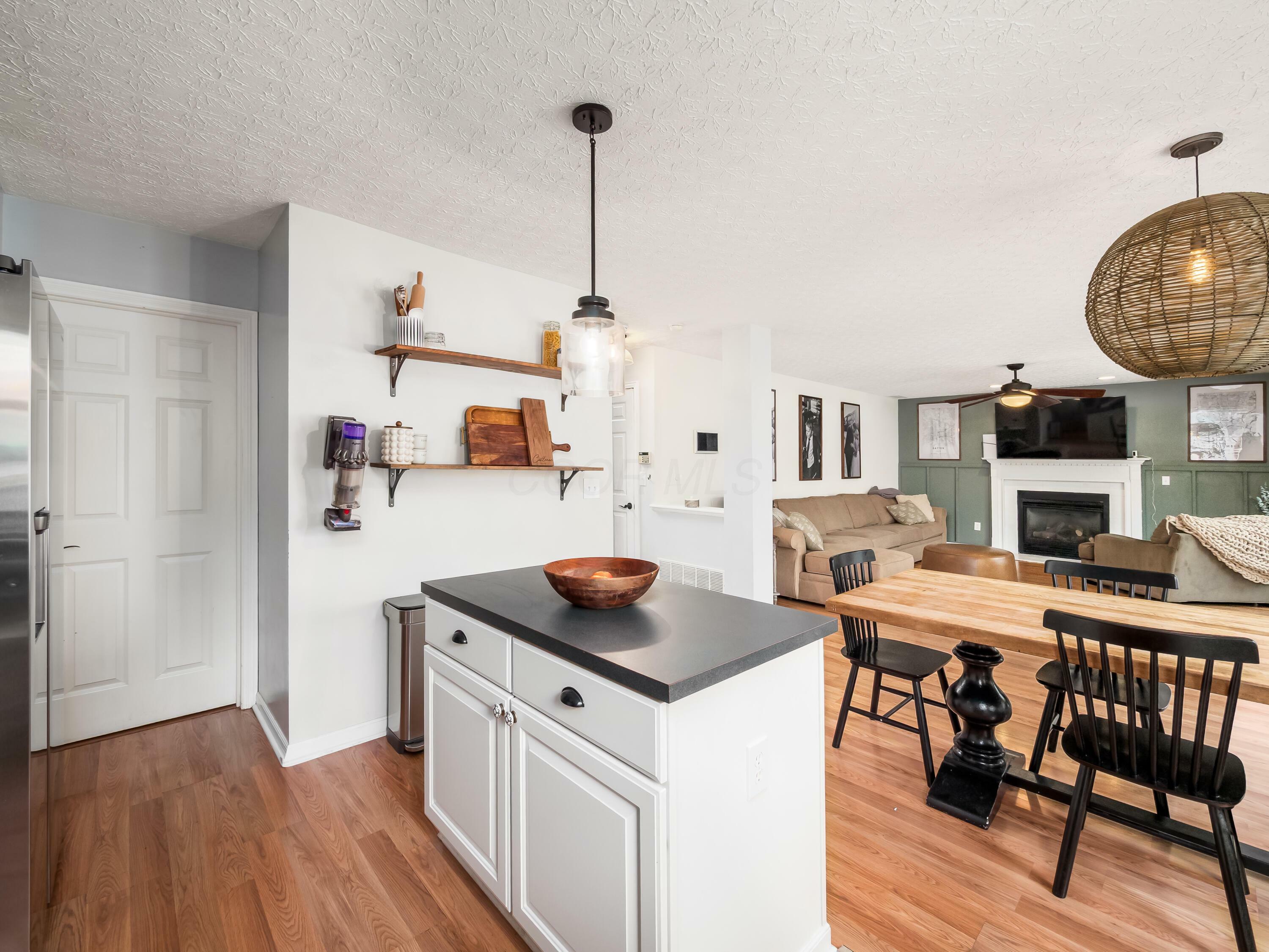 Property Photo: 1592 Meadowlark Lane OH 43040