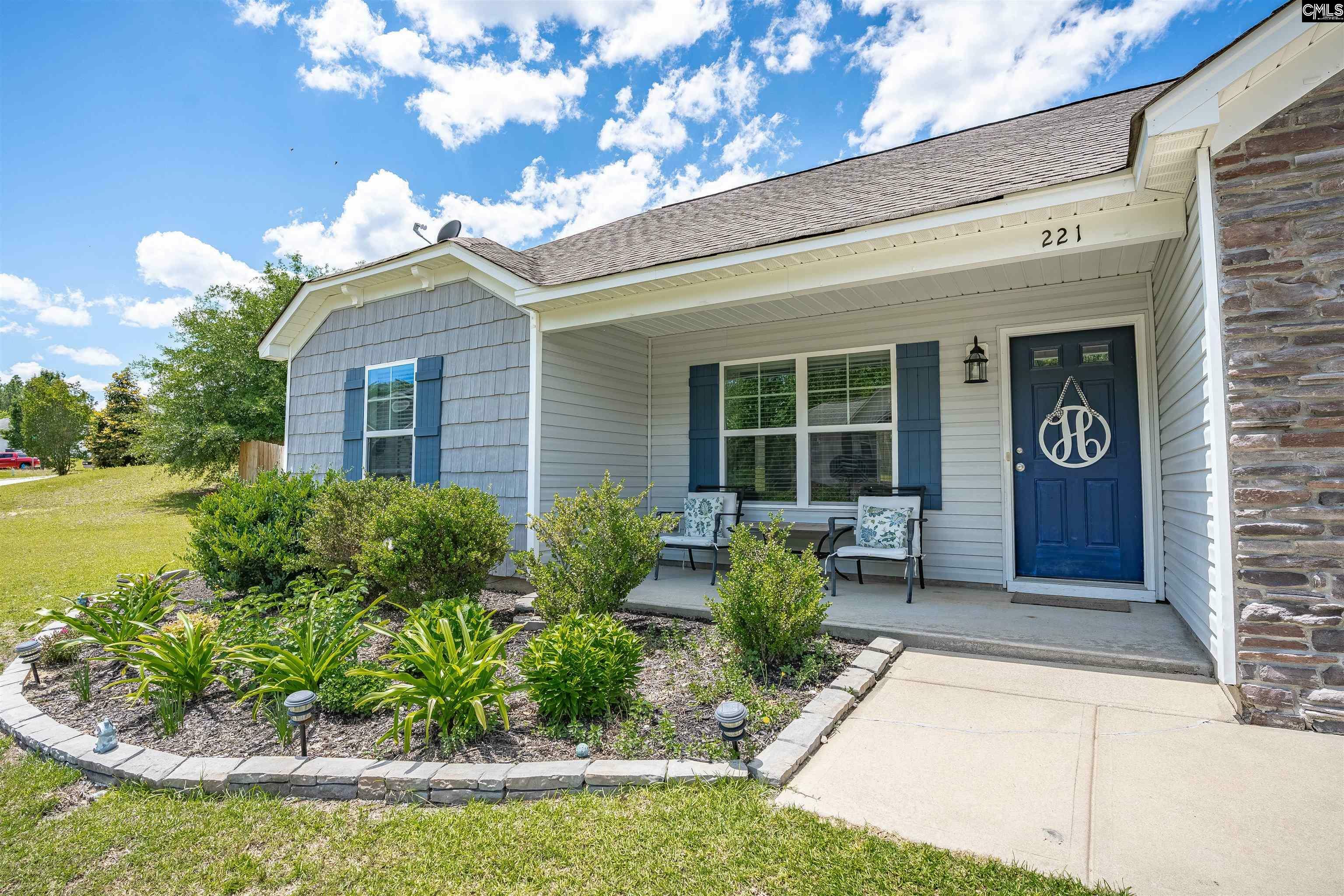 Property Photo: 221 Isom SC 29170