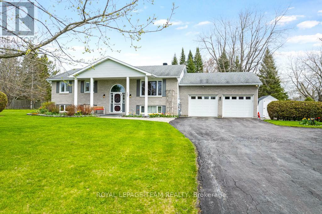 17 Pioneer Drive  North Grenville ON K0G 1J0 photo