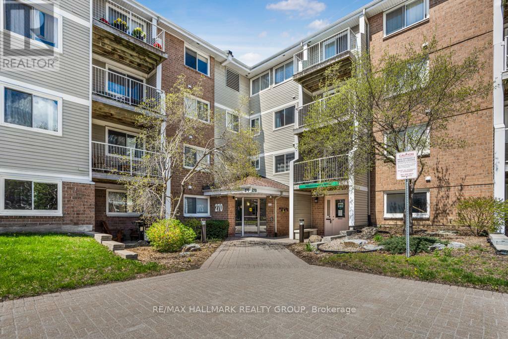 Photo de la propriété: 270 Brittany Drive 203 ON K1K 4M3