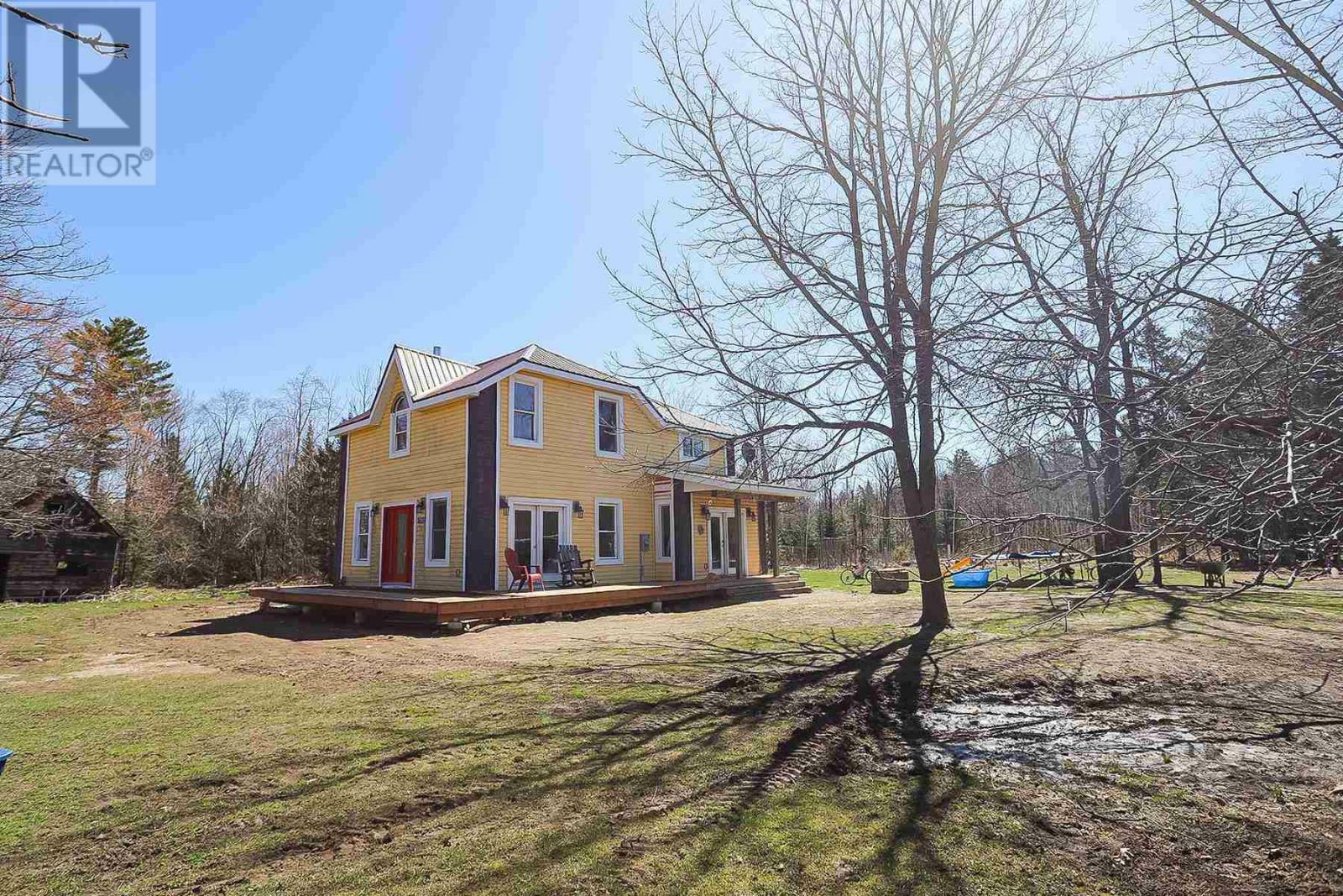 Property Photo: 2521 U Line Rd ON P0R 1G0