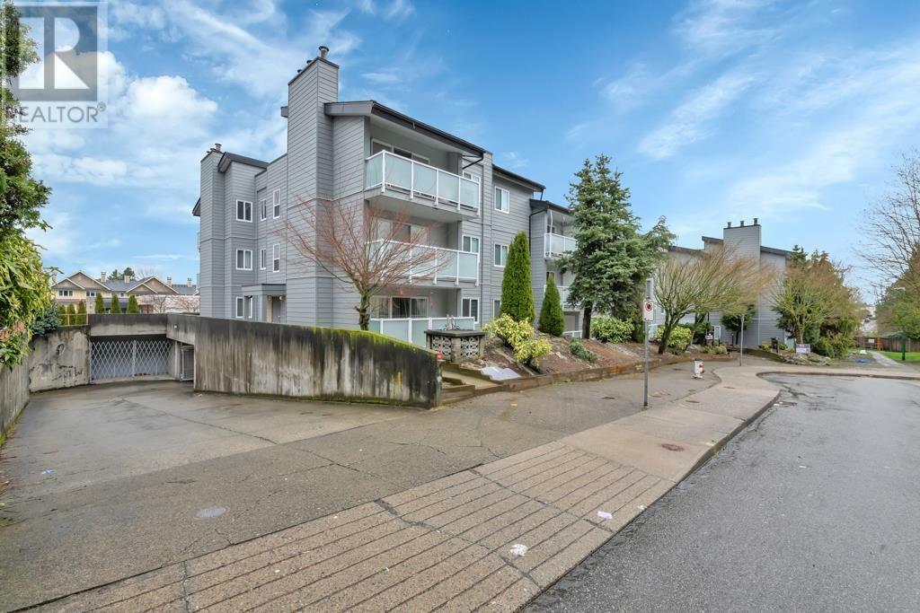 Photo de la propriété: 3883 Laurel Street 109 BC V5G 4M8