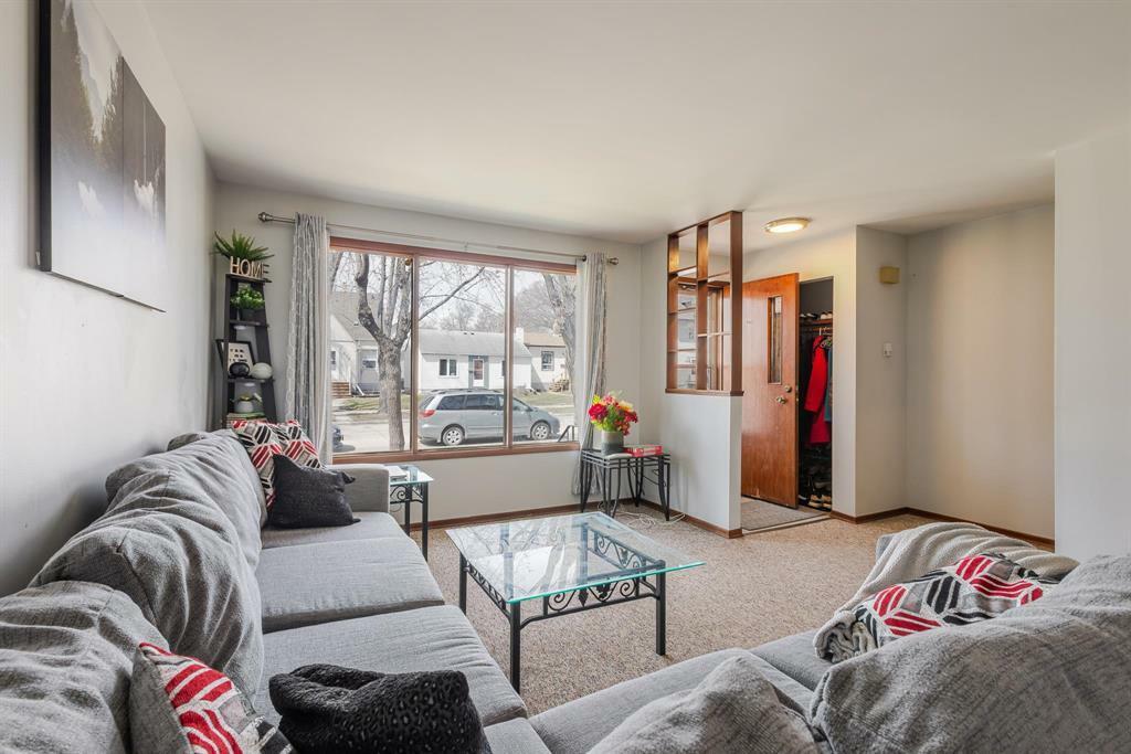Property Photo: 432 St Jean Baptiste Street MB R2H 2X6
