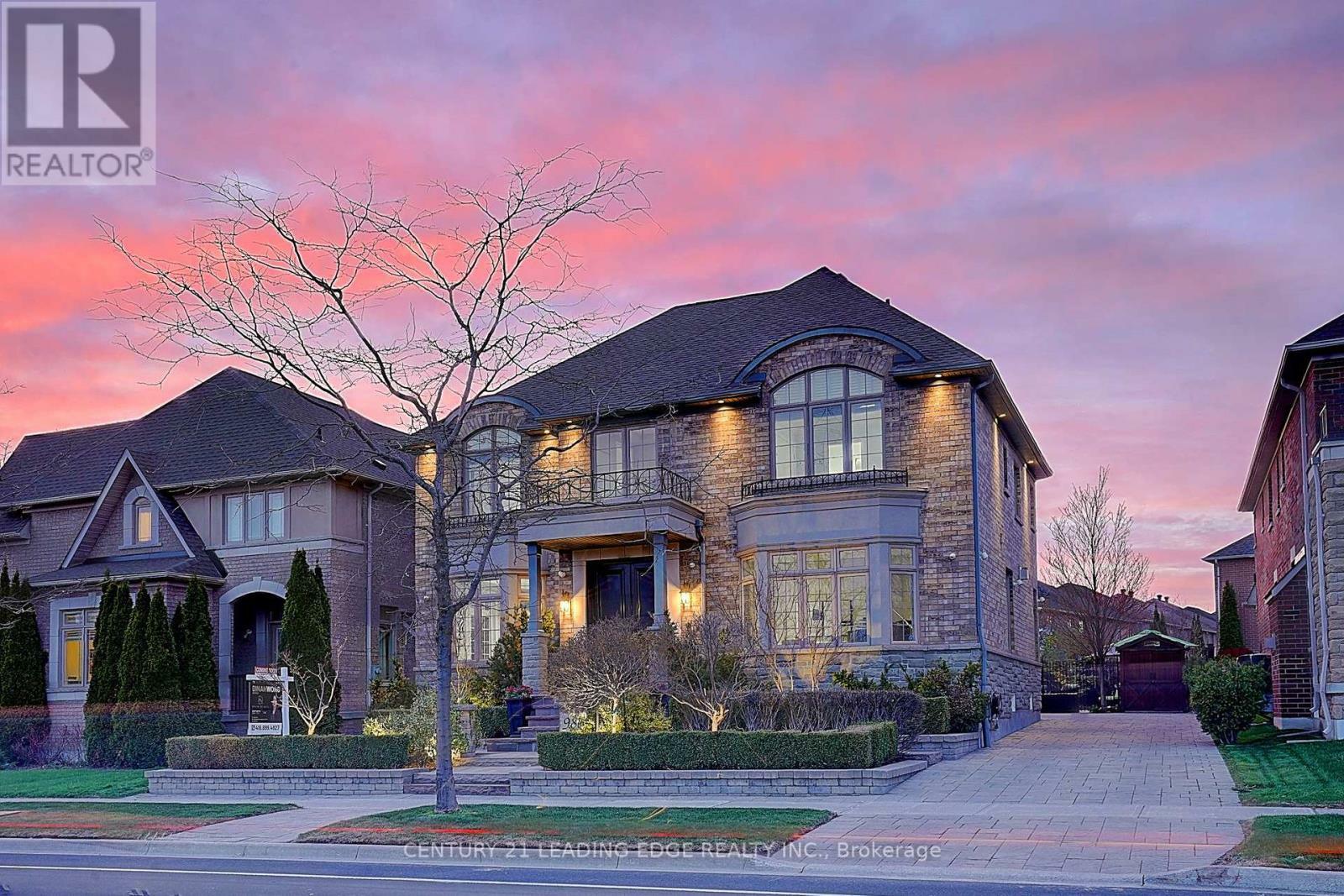 Property Photo: 986 Castlemore Avenue ON L6E 0G2