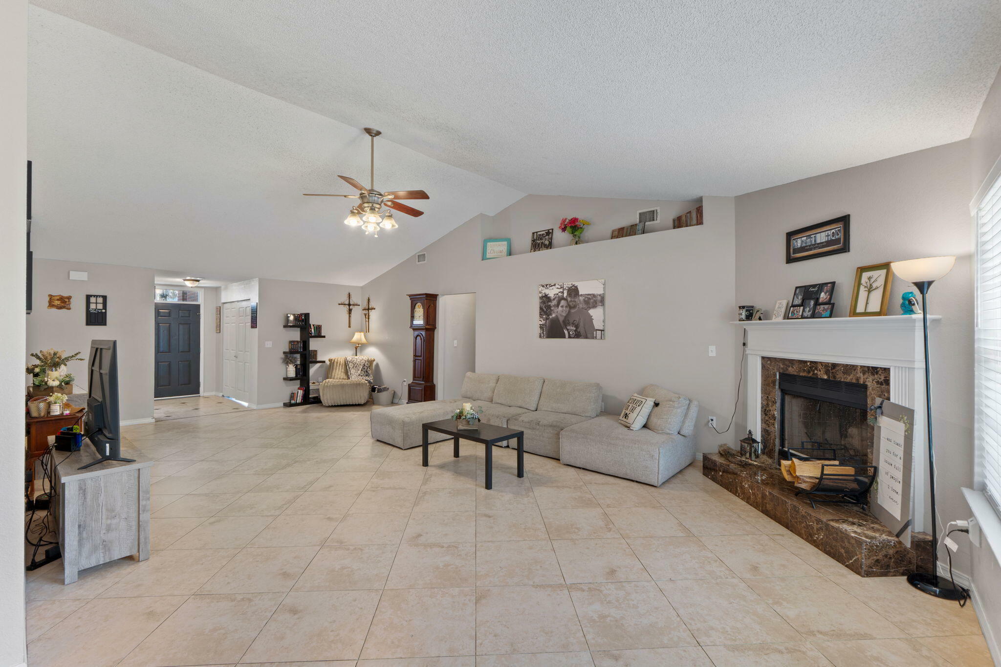 Property Photo: 2108 Hagood Loop FL 32536