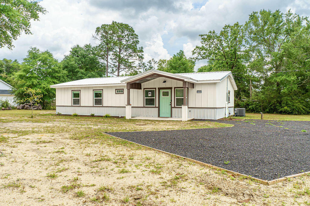 Property Photo: 5742 Mt Olive Road FL 32539