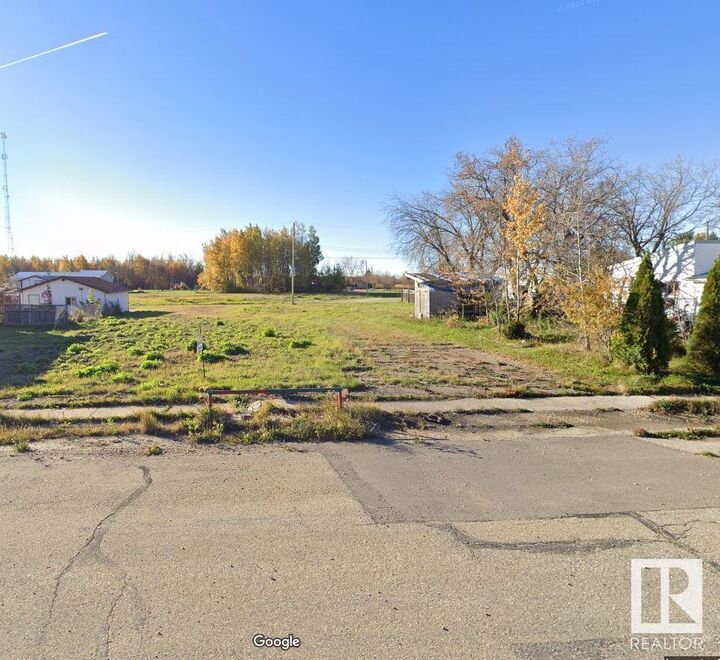 Property Photo:  5013 50 Avenue  AB T0G 1W0 