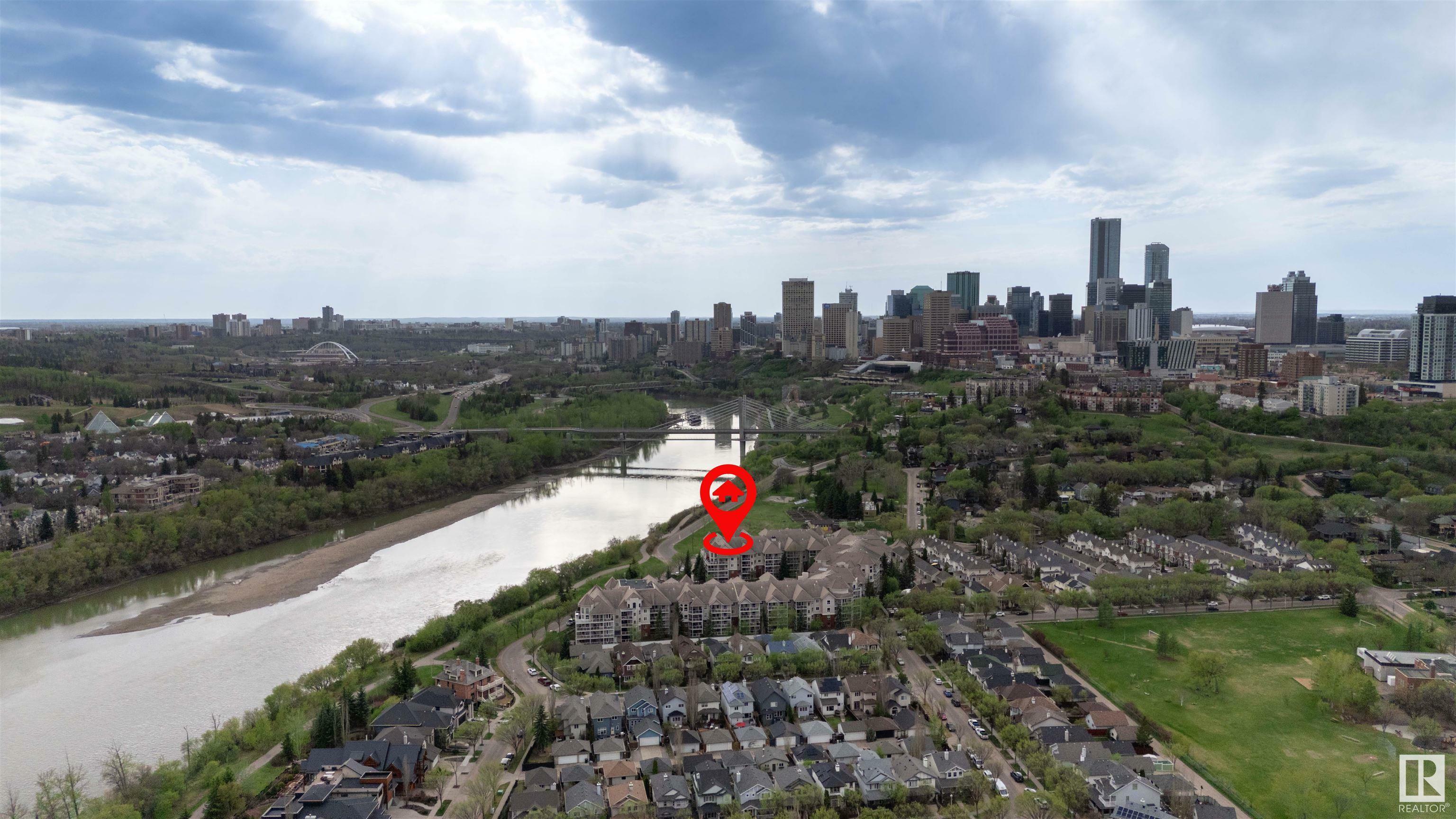 Property Photo: 9008 99 Avenue NW 137 AB T5H 4M6