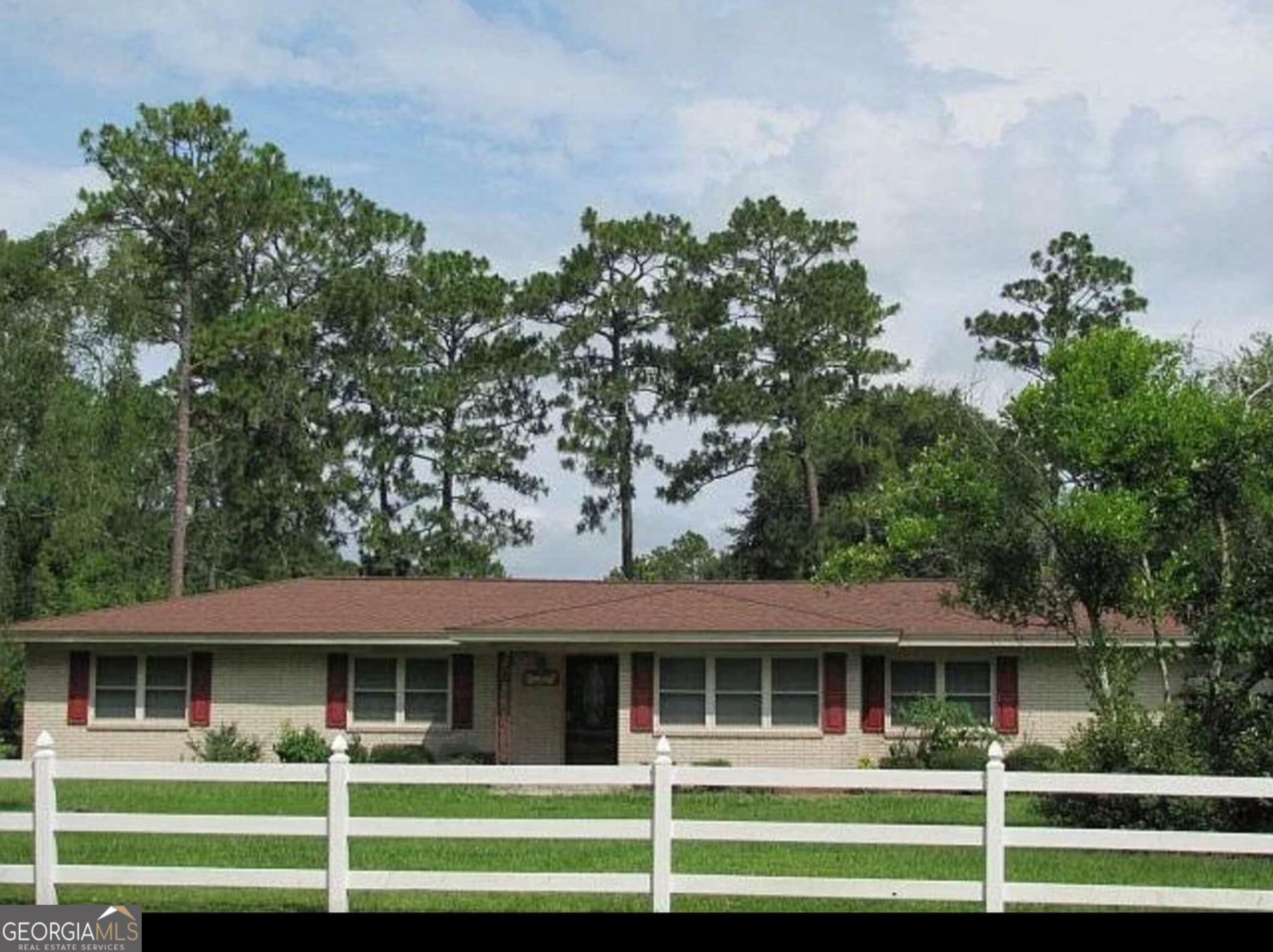Property Photo: 134 1st Road GA 31539