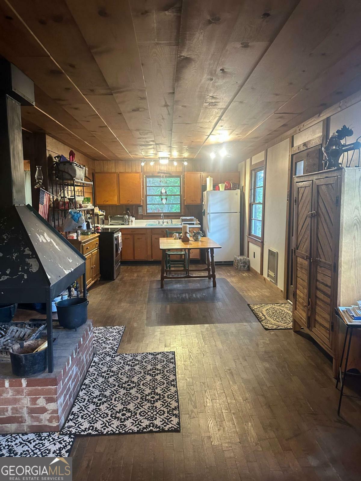 Property Photo: 680 Poteete Creek Road GA 30512