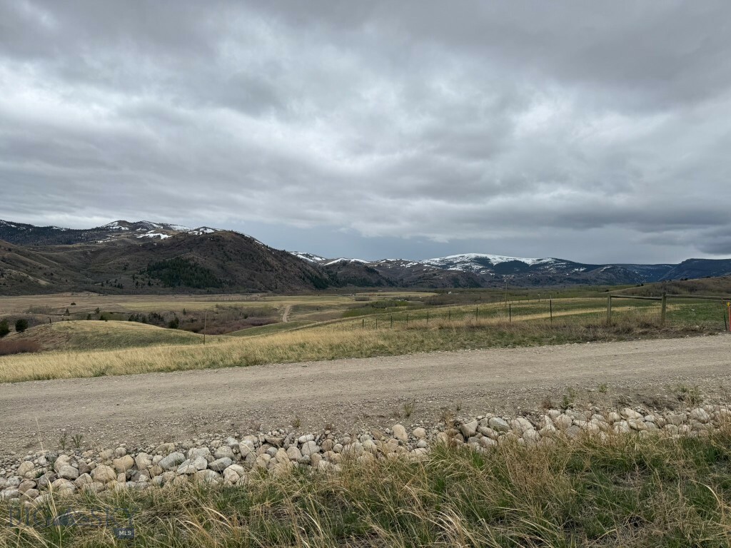 Property Photo: 76 Outlaw Trial MT 59711