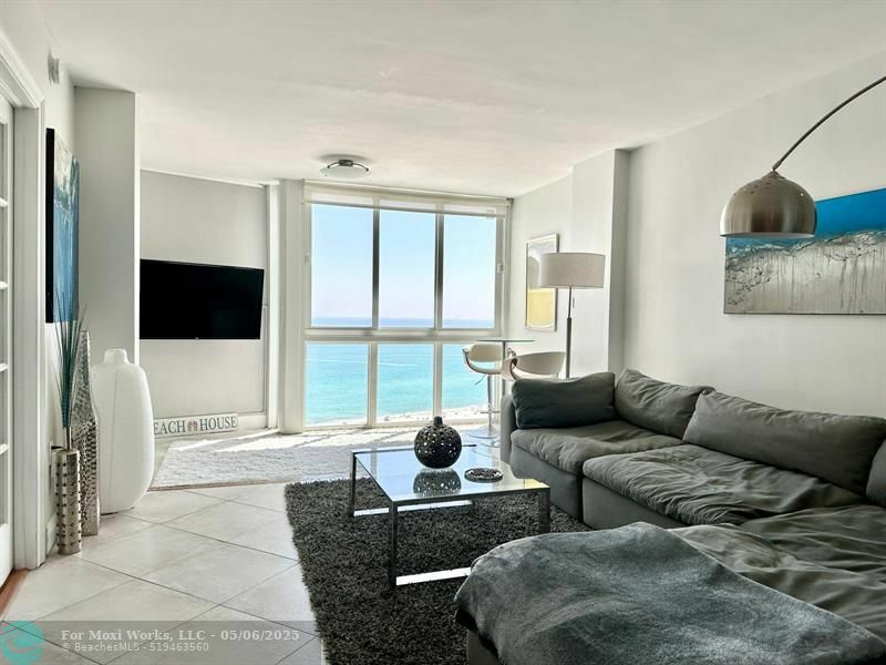 Property Photo: 5401 Collins Ave 1226 FL 33140