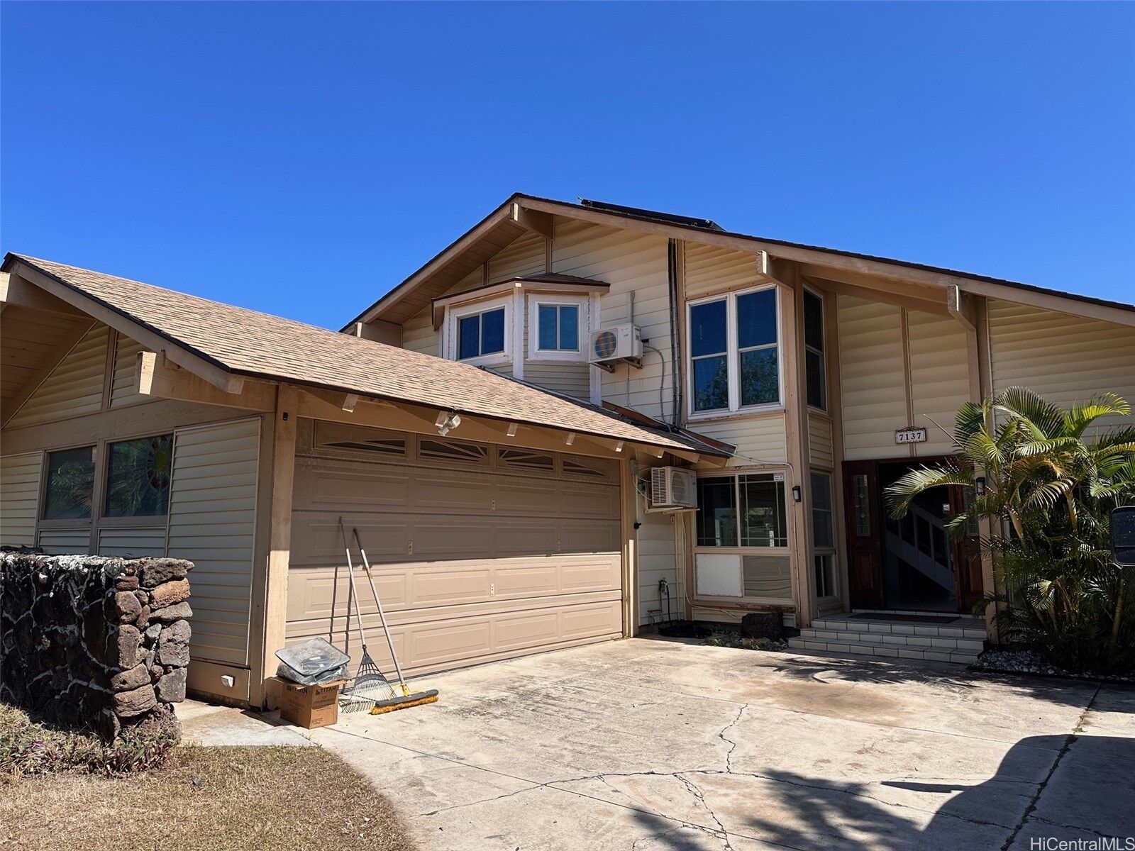 Property Photo:  7137 Kamilo Street  HI 96825 