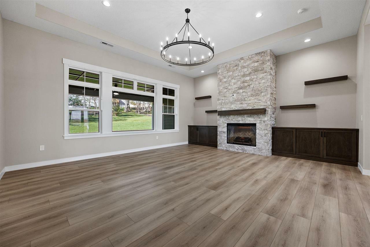 Property Photo:  1510 Legend Dr  IA 52340 