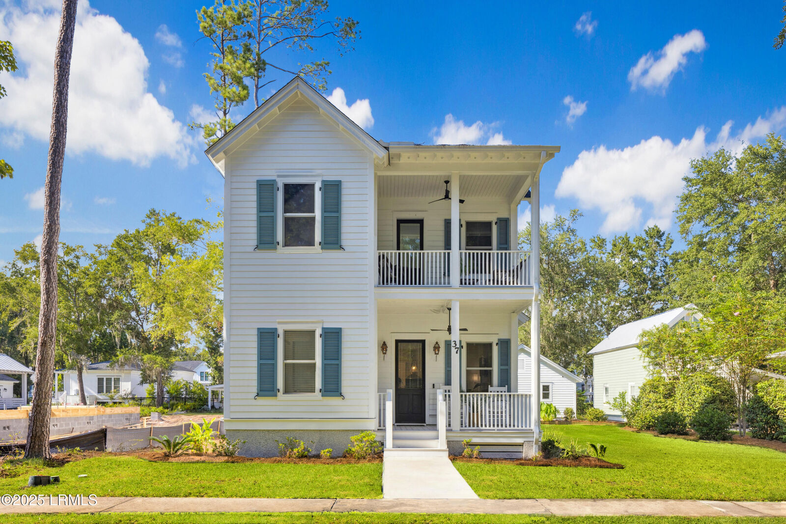 Property Photo:  37 Park Square S  SC 29907 