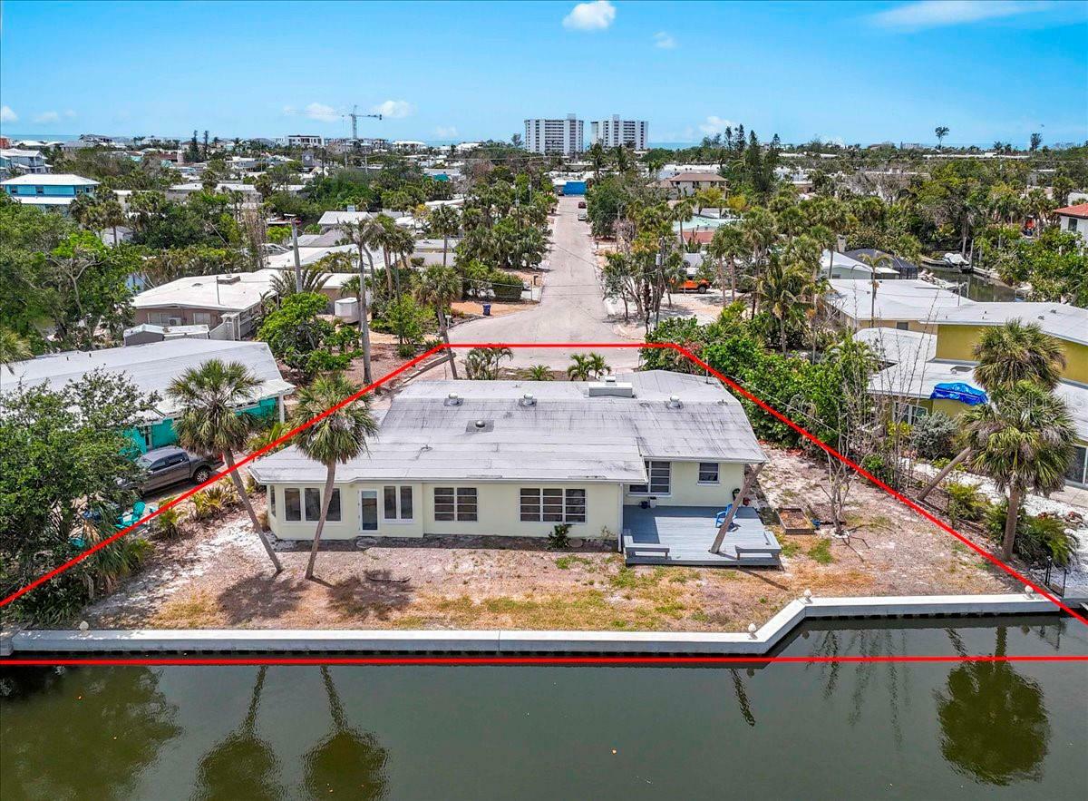Property Photo: 396 Avenida Madera FL 34242