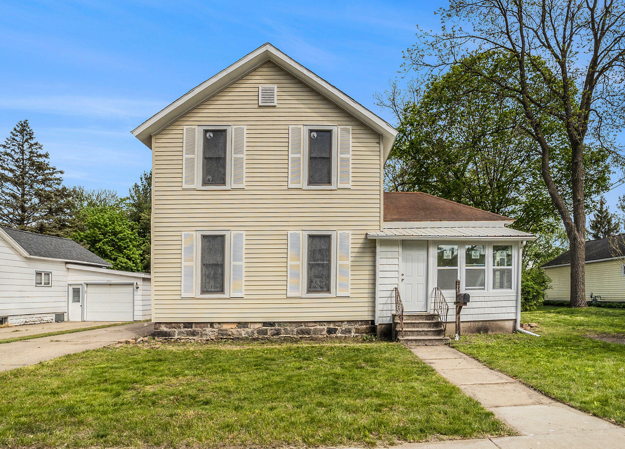 280 Church Street  Coopersville MI 49404 photo