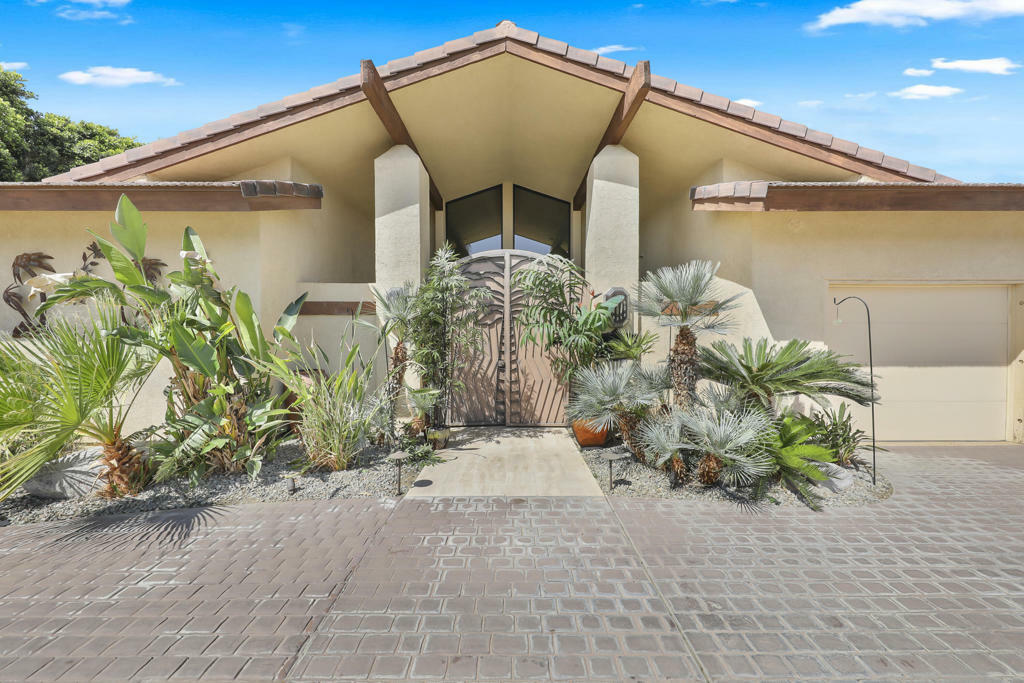 Property Photo: 43721 Port Maria Road CA 92203