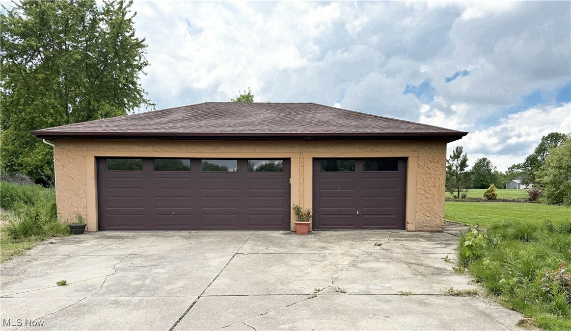 Property Photo:  11158 Detwiler Road  OH 44408 