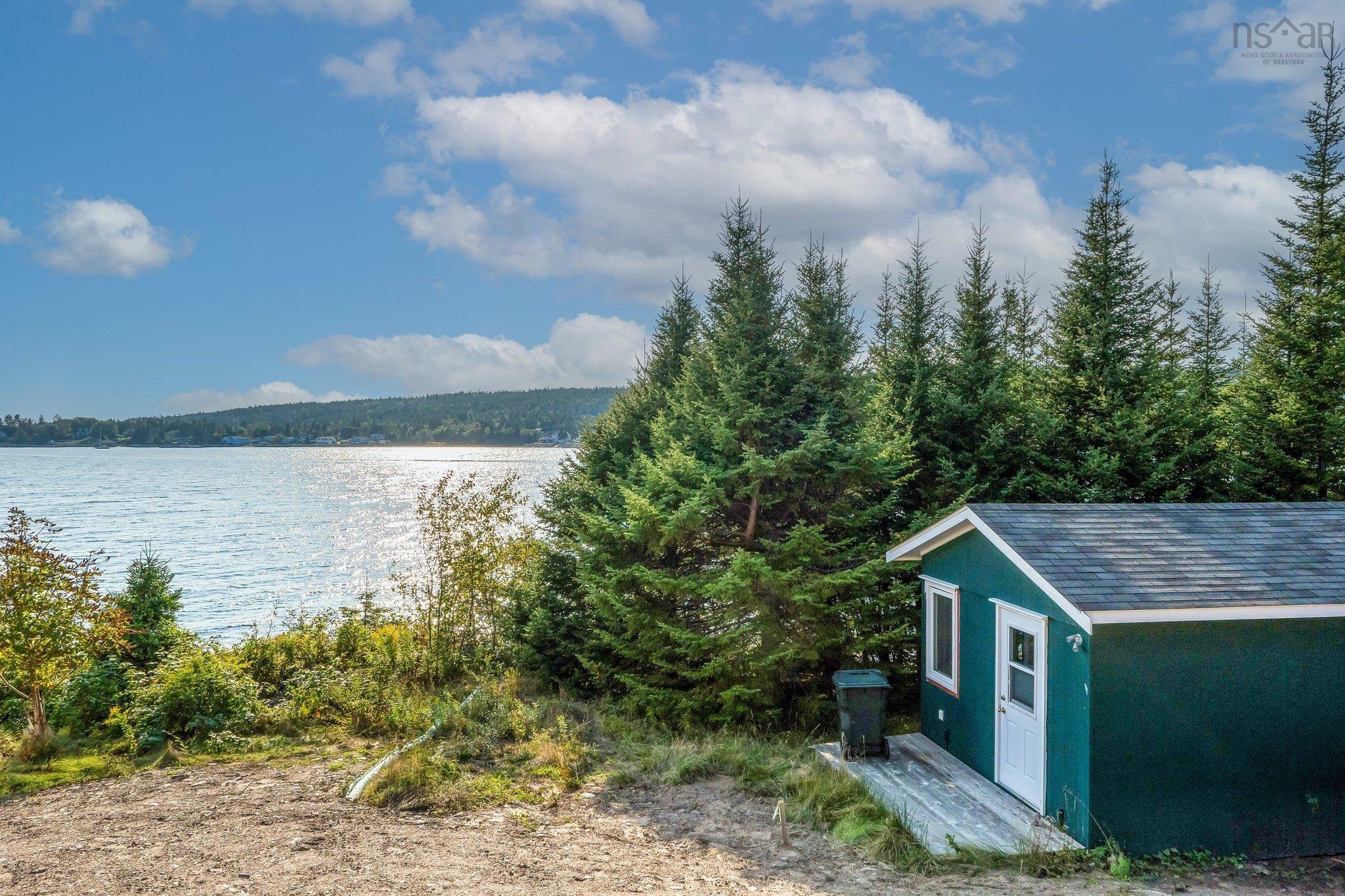 Property Photo: 7410 St Margarets Bay Road NS B3Z 1S6