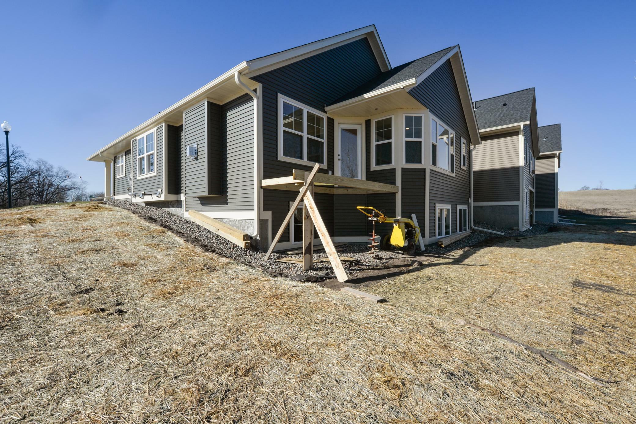 Property Photo: 1000 Sunrise Circle MN 55325