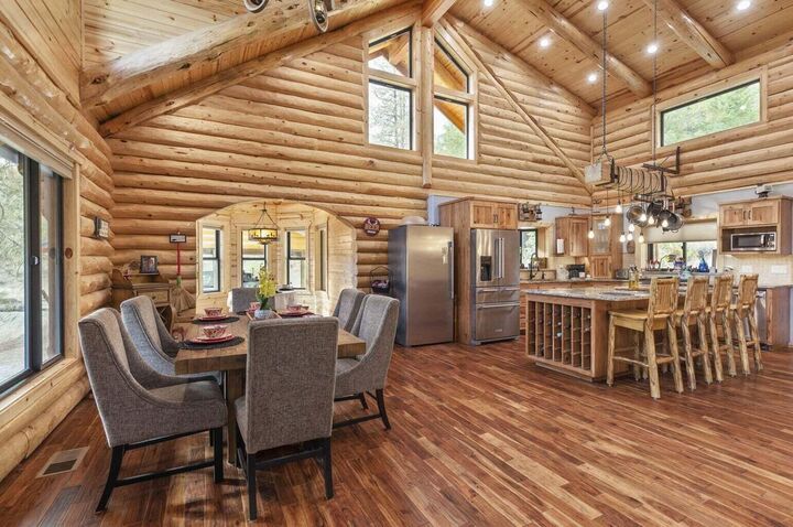 Property Photo:  225 Eagle Ridge Road  OR 97417 