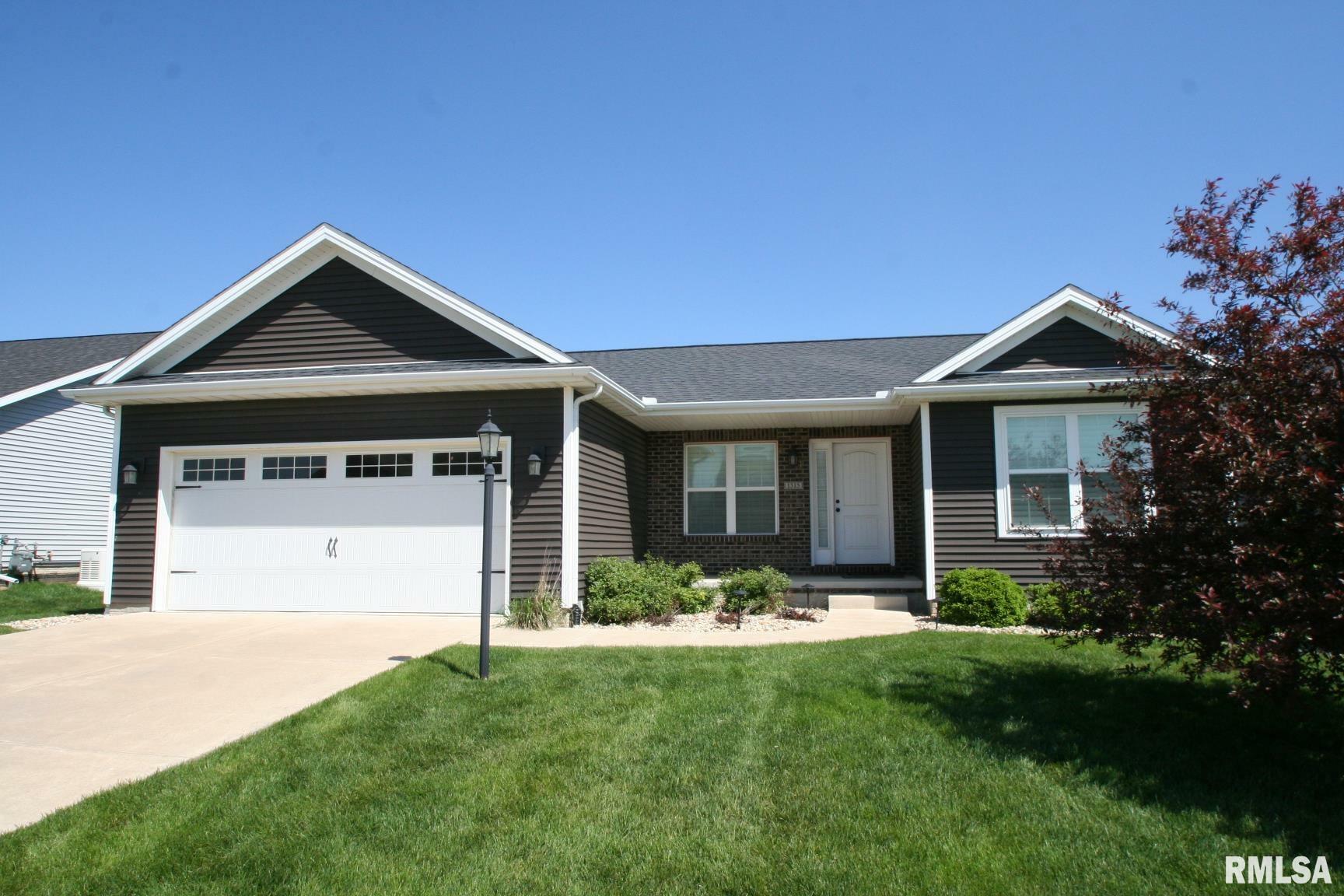 Property Photo:  1515 Calvin Drive  IL 61571 