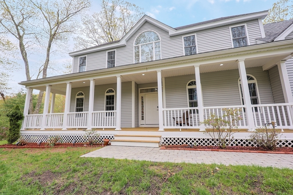 Property Photo: 662 Concord St MA 01746